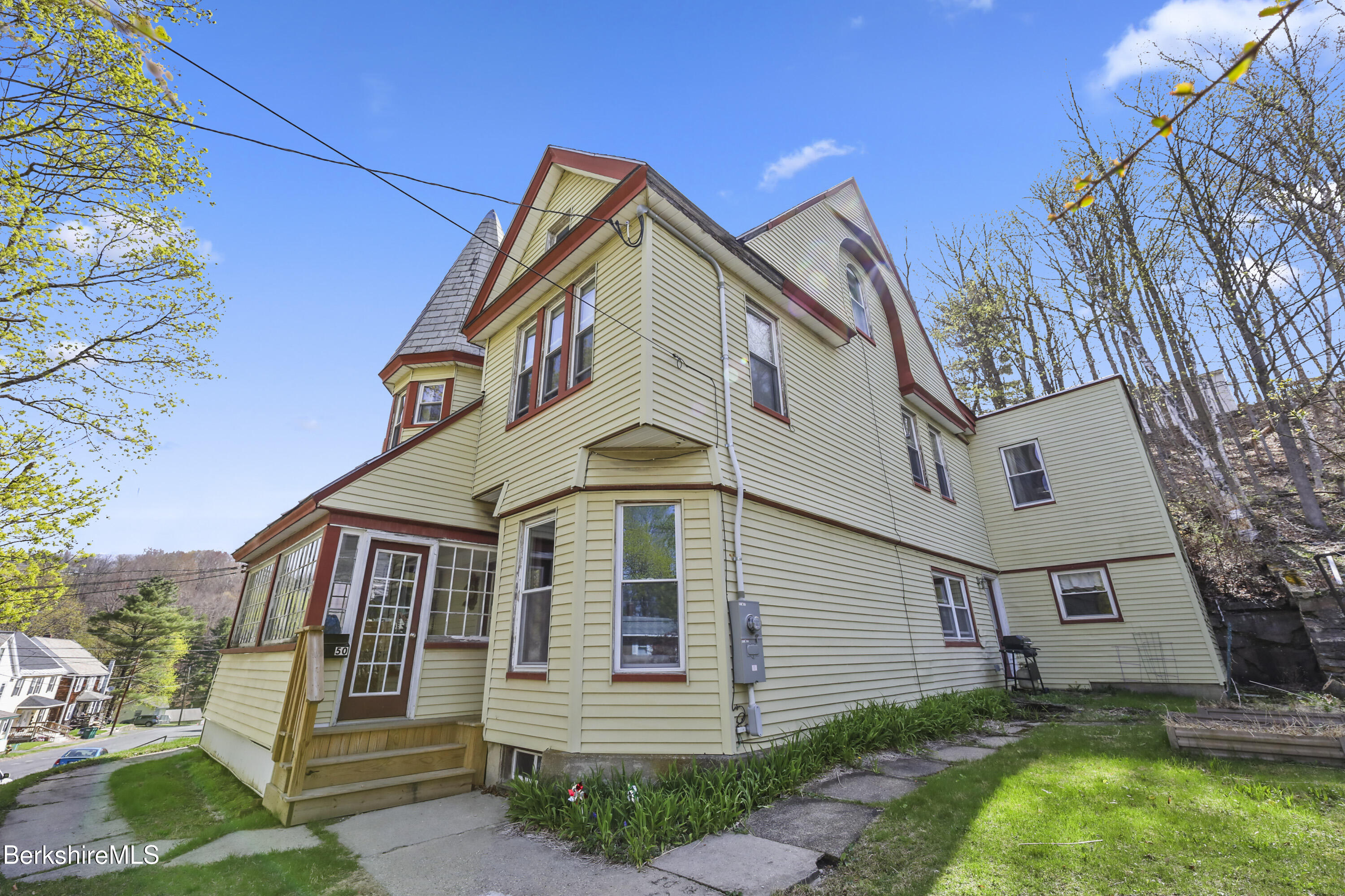 50 Gallup St, North Adams, Massachusetts image 4