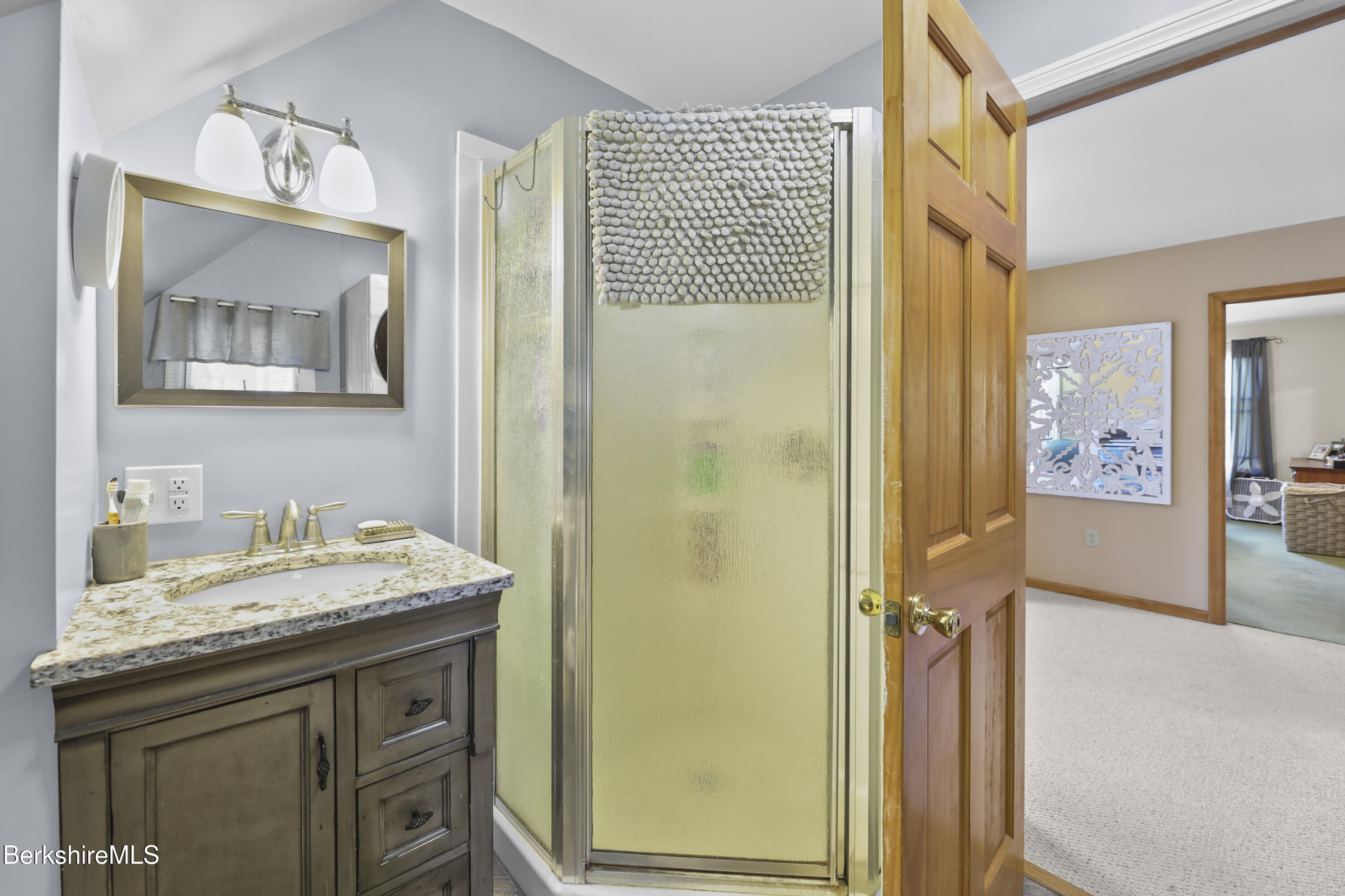 50 Gallup St, North Adams, Massachusetts image 33