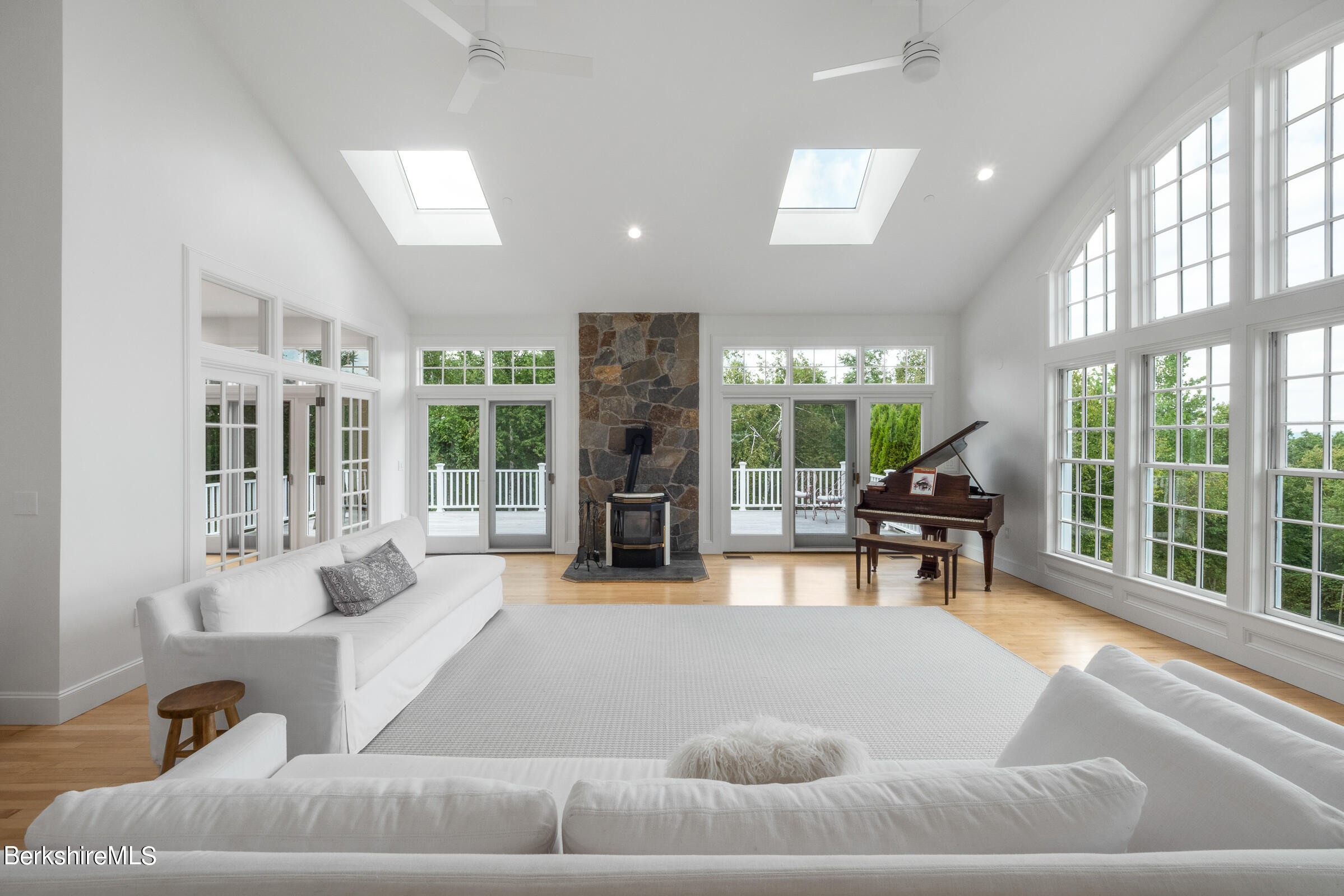 155 Edwards Rd, Westhampton, Massachusetts image 10