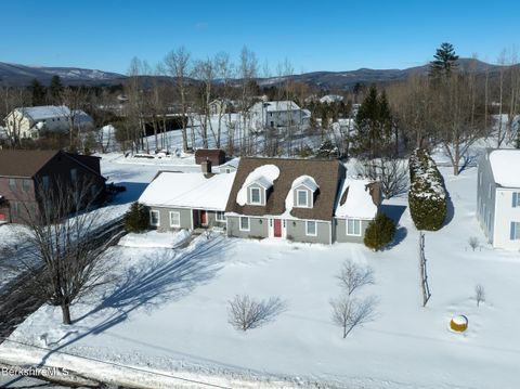 Homes For Sale - 204 Longview Ter<br/> Williamstown, MA 01267