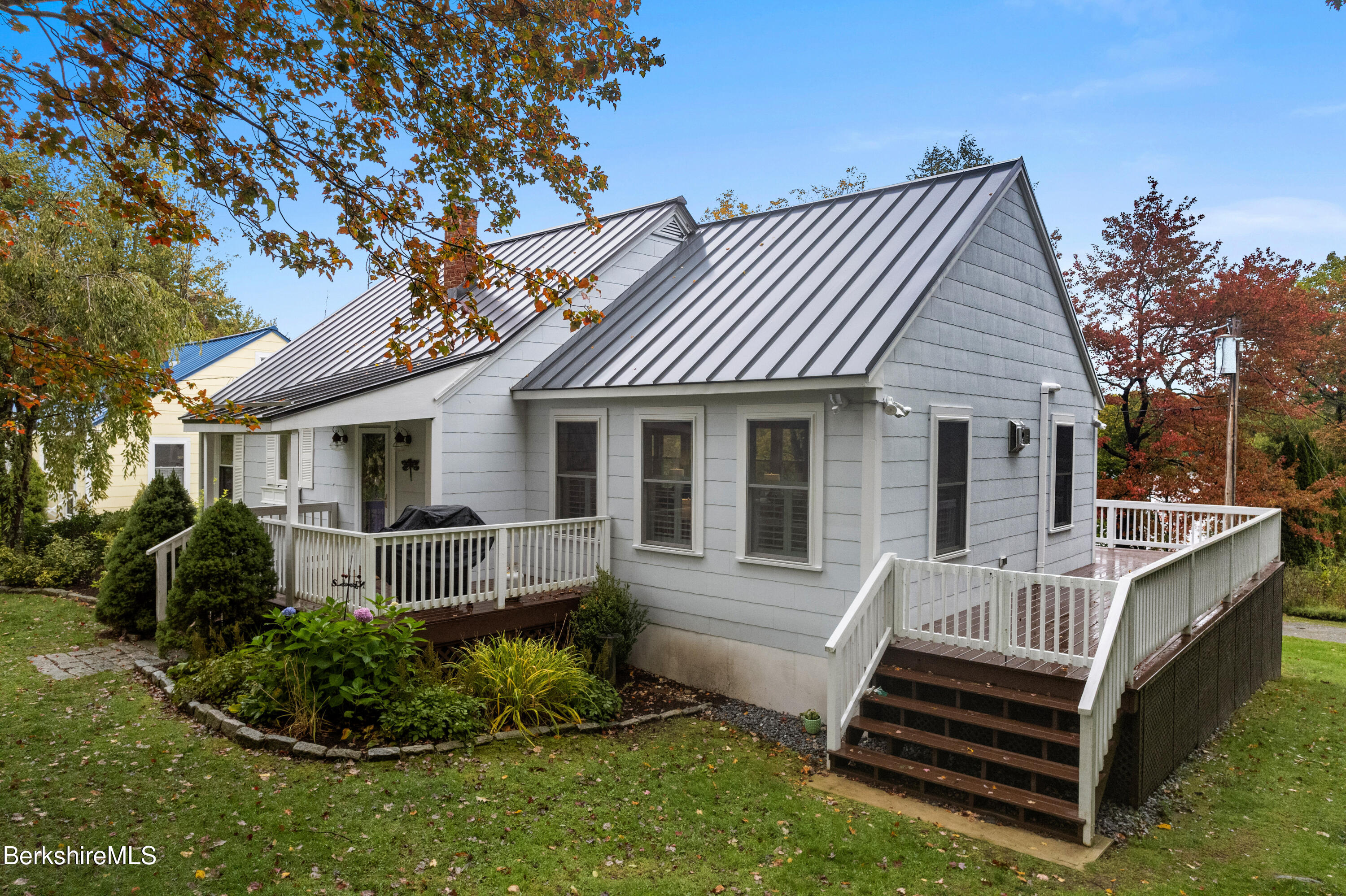 64 Pine Grove Ridge, Otis, Massachusetts image 1