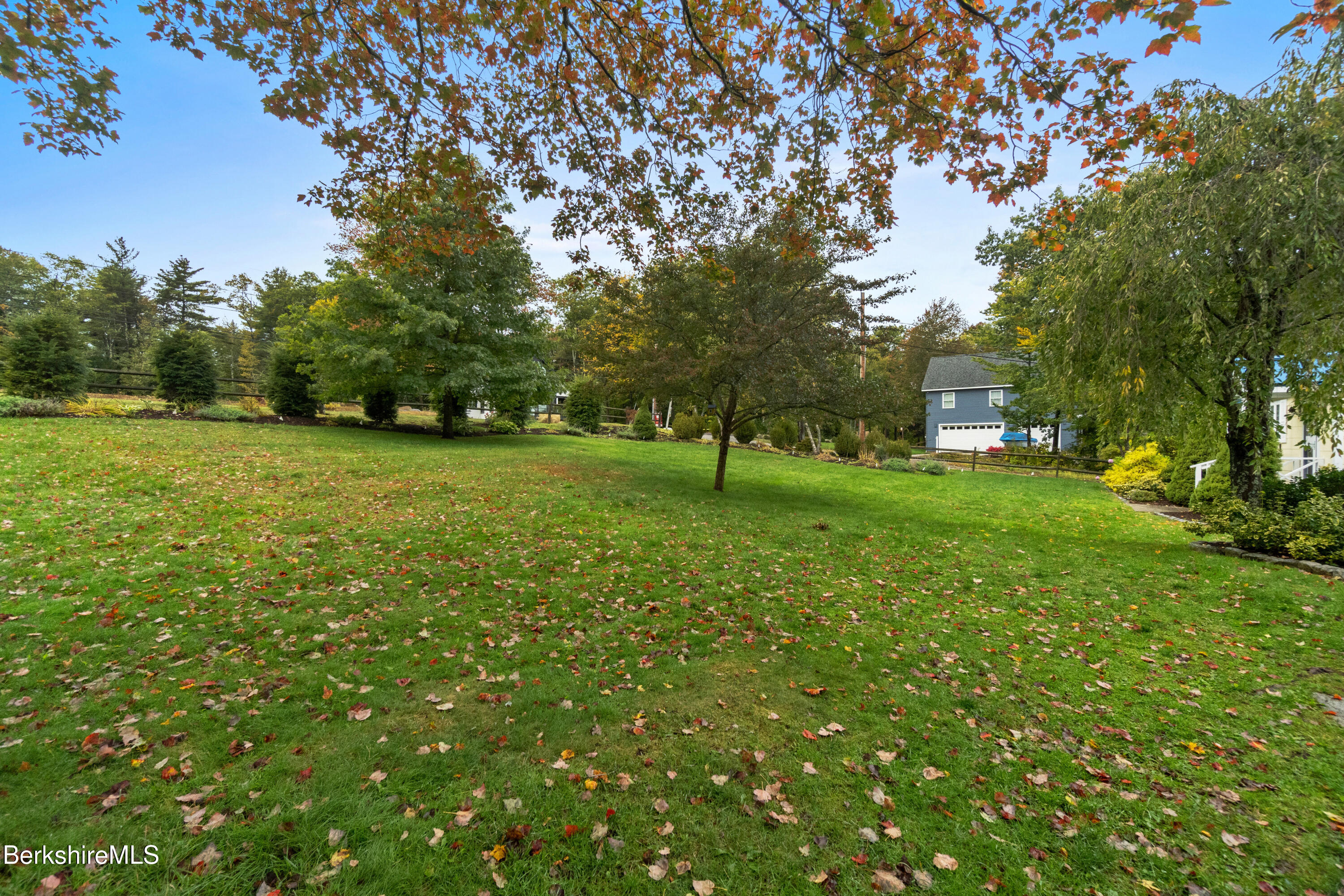 64 Pine Grove Ridge, Otis, Massachusetts image 8