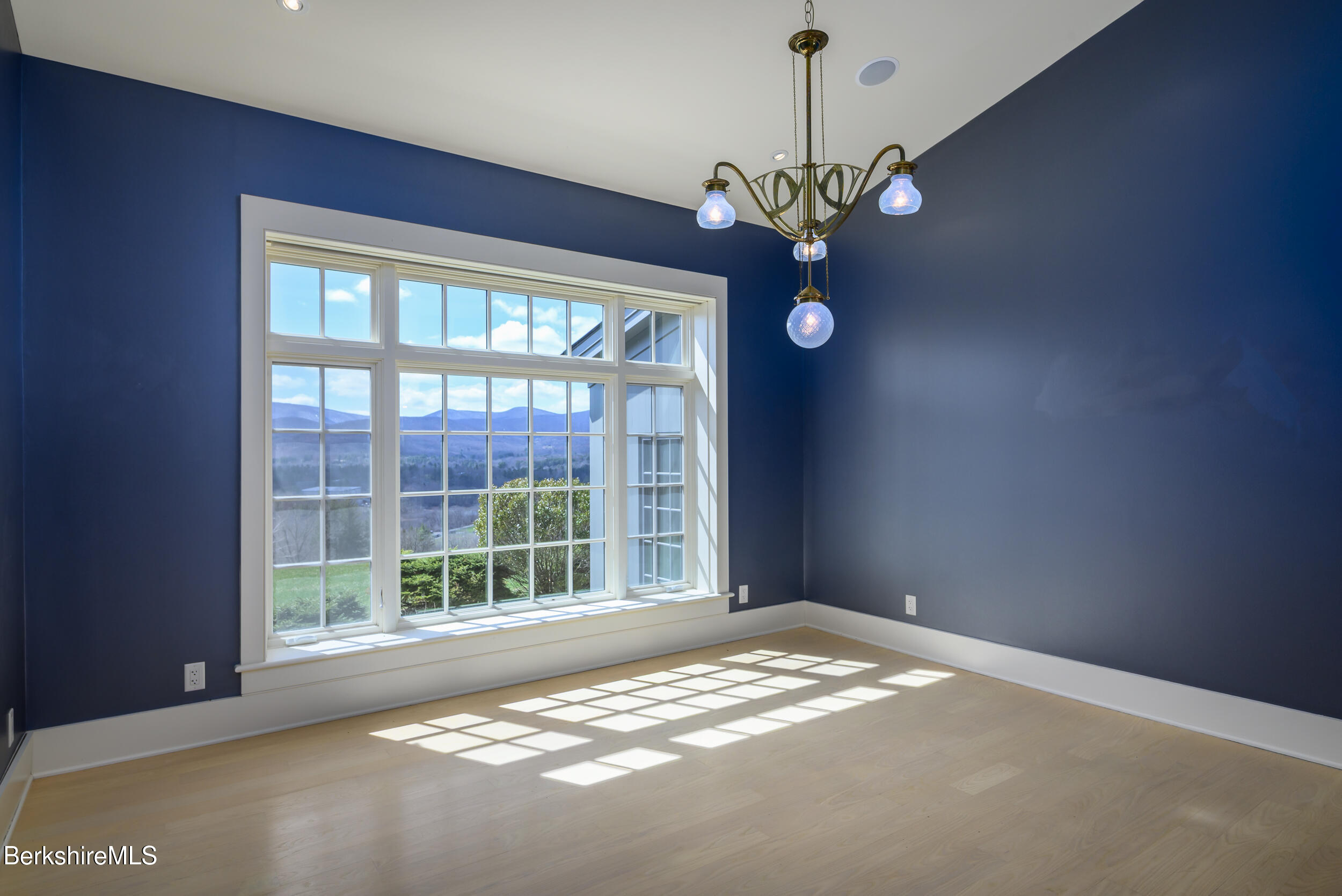 123 Chestnut St, Williamstown, Massachusetts image 35