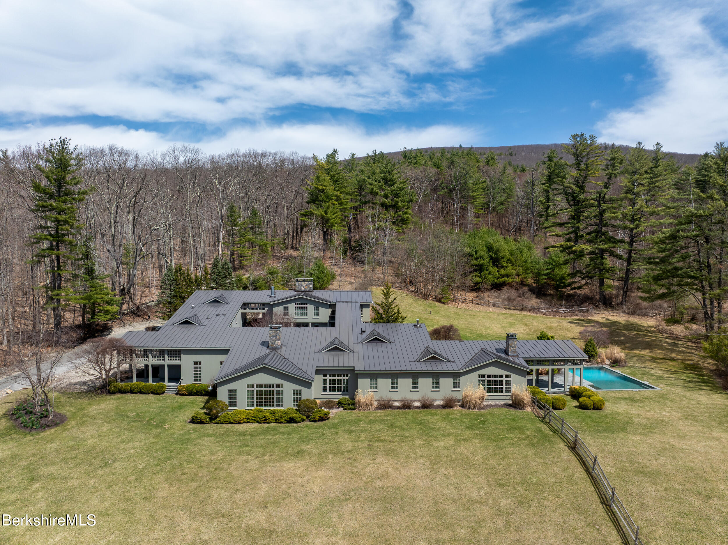 123 Chestnut St, Williamstown, Massachusetts image 2