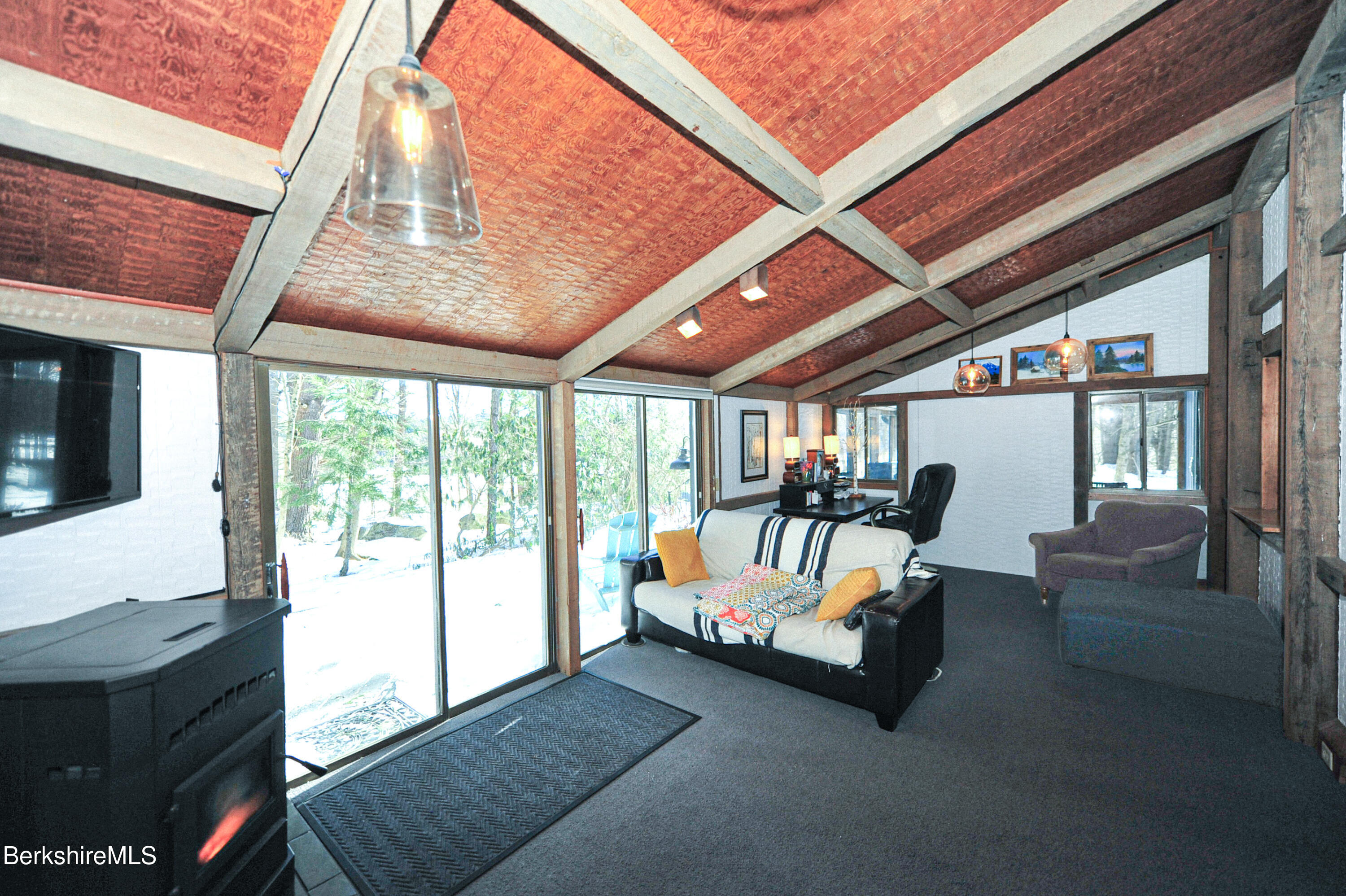 110 Access Rd, Becket, Massachusetts image 4