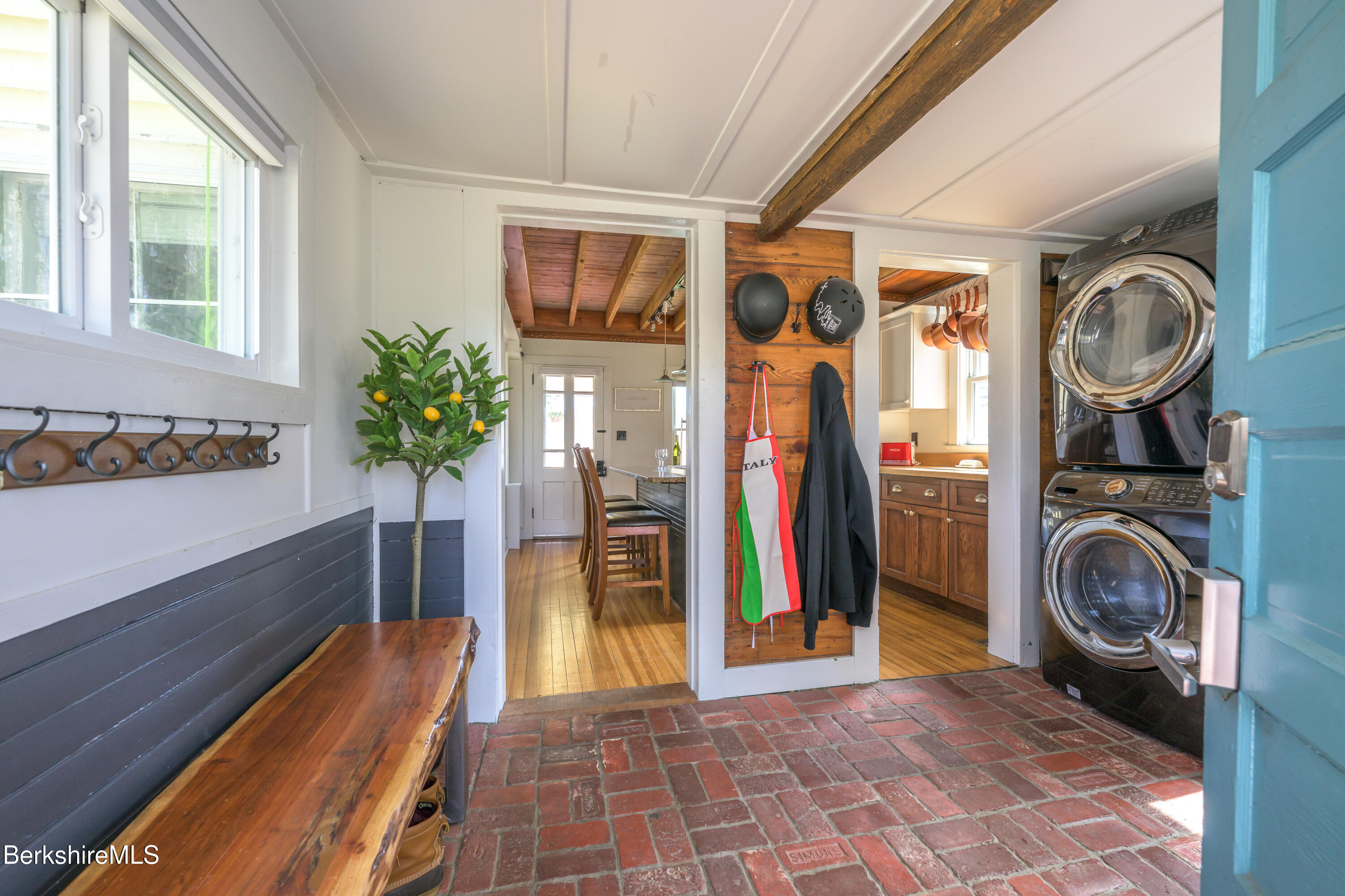 295 Prospect St, Lee, Massachusetts image 19