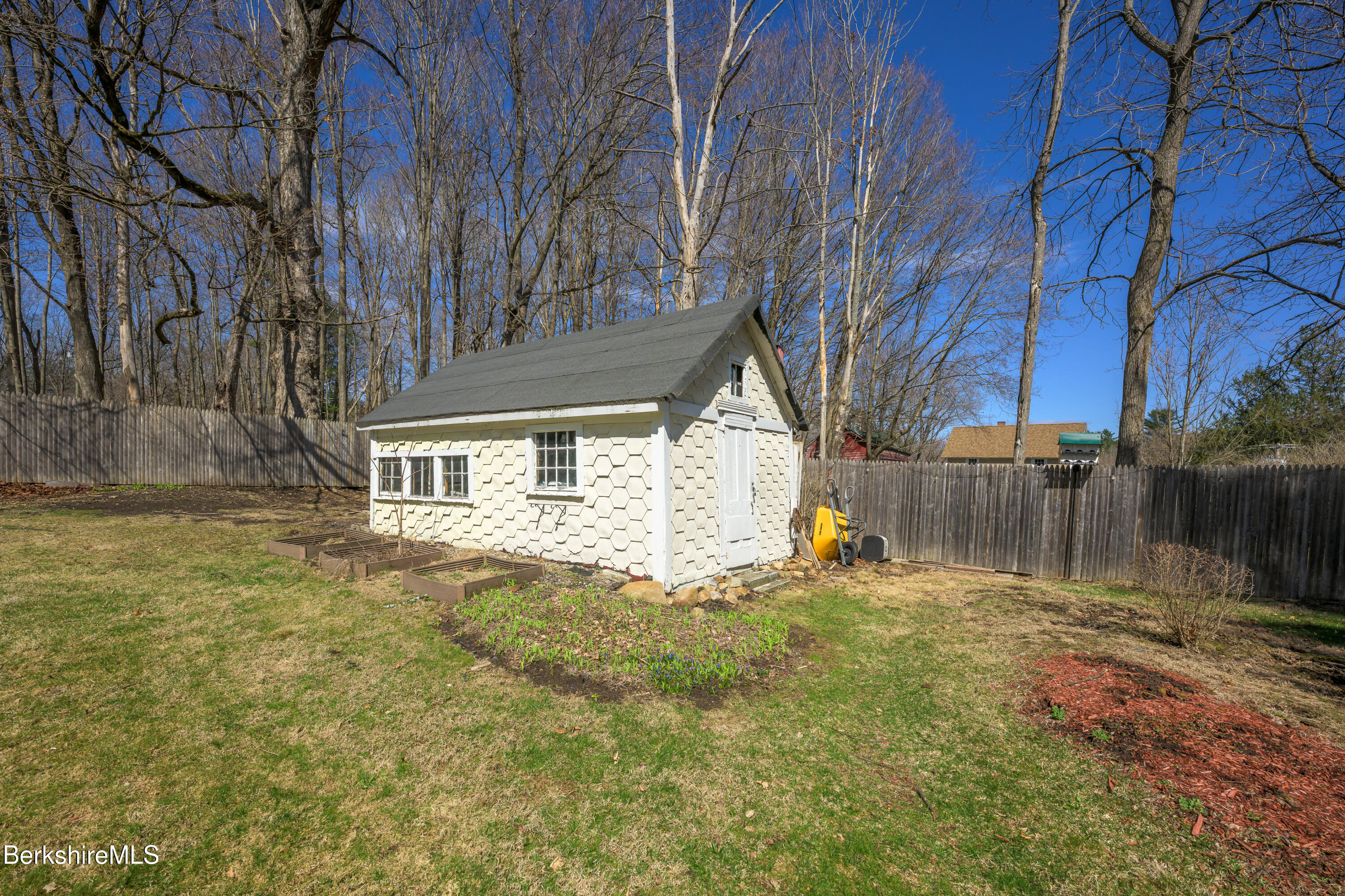 295 Prospect St, Lee, Massachusetts image 34