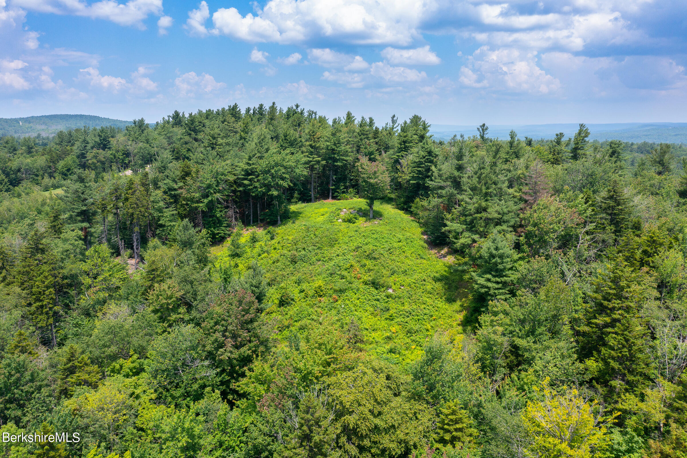 1570 B Washington Mountain Rd, Washington, Massachusetts image 6