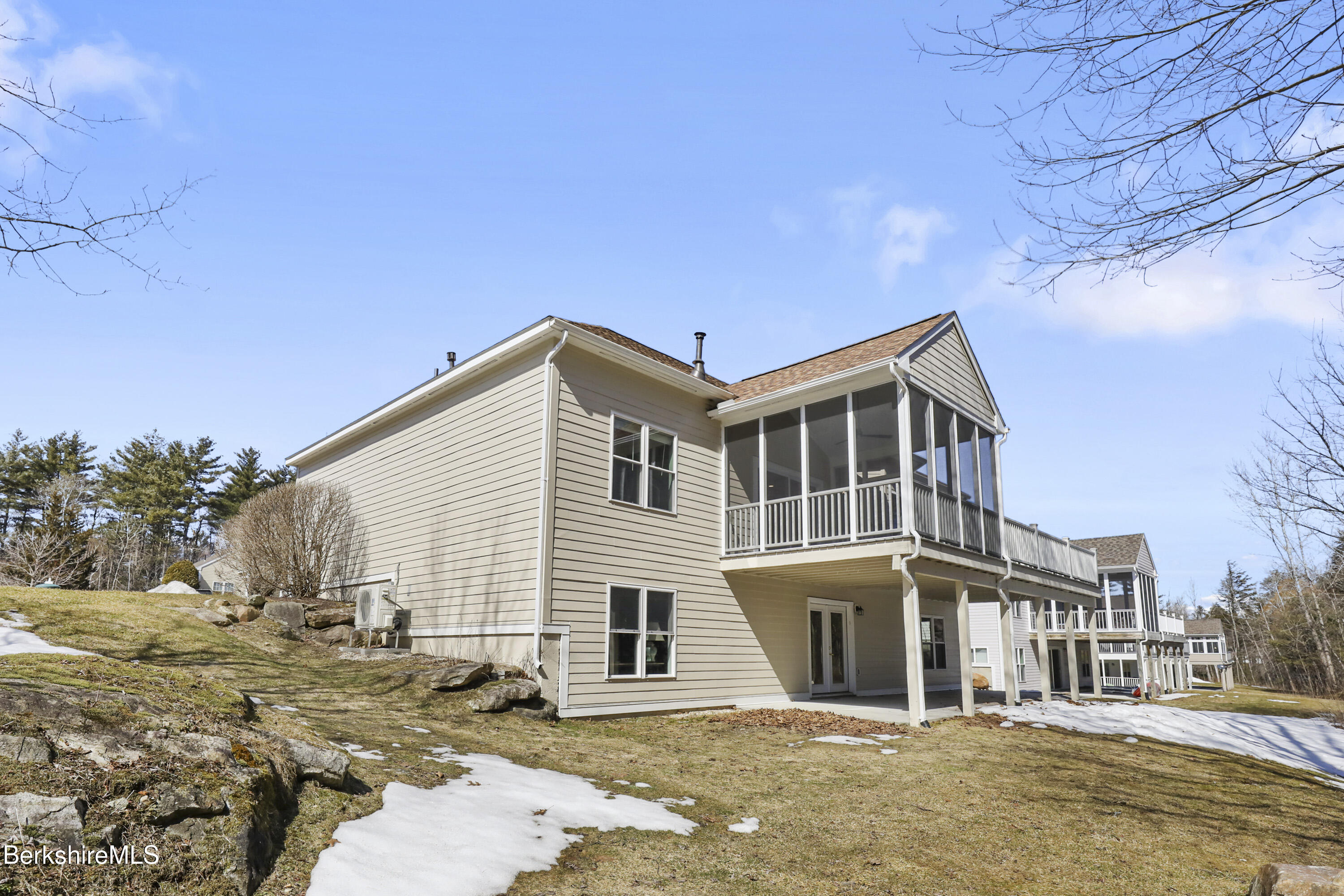 160 Pine Cone Ln #9, Hinsdale, Massachusetts image 44