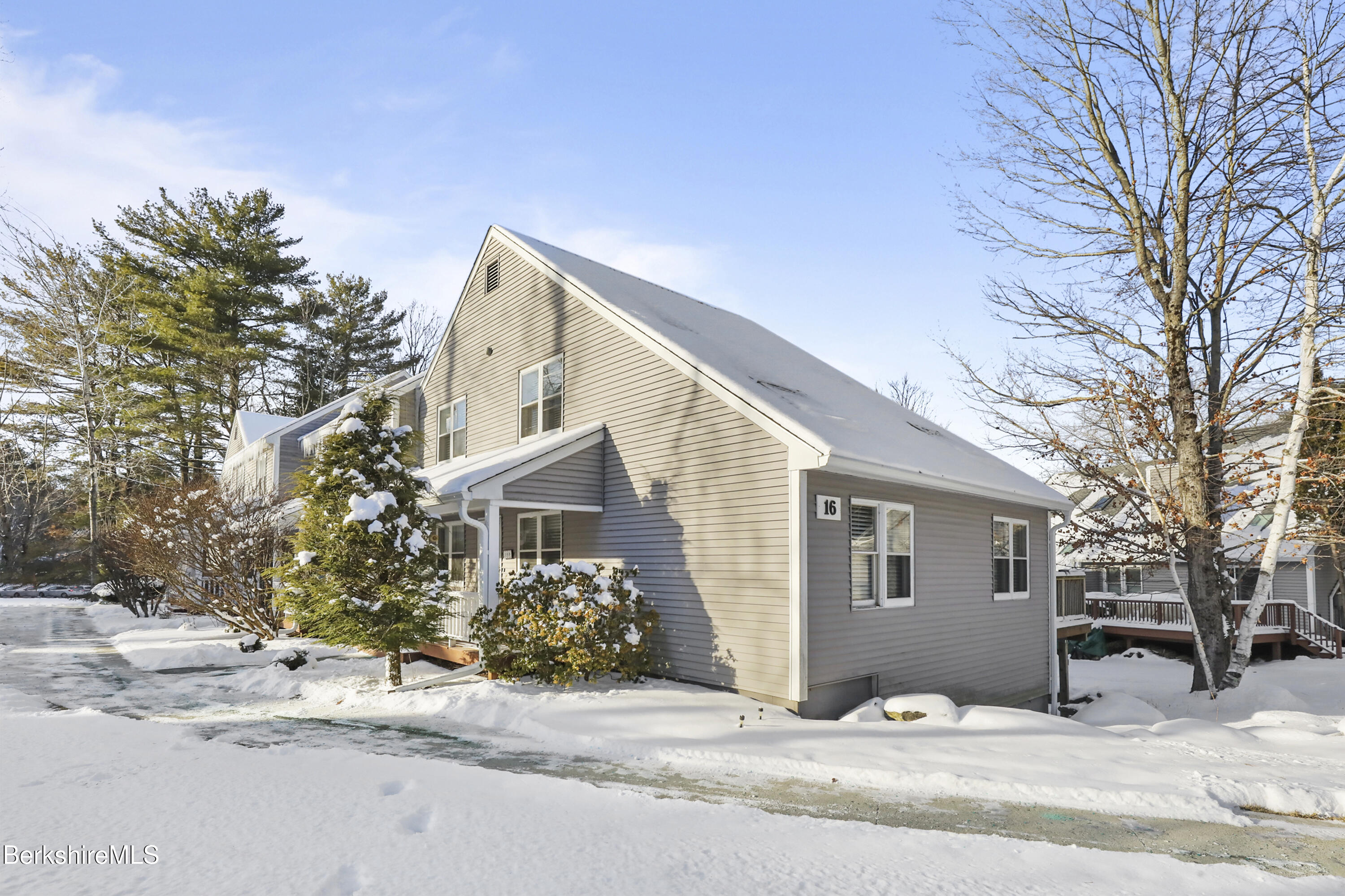880 East St #16D, Lee, Massachusetts image 3