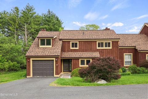 Condo For Sale - 34 Thistle Path<br/> Williamstown, MA 01267