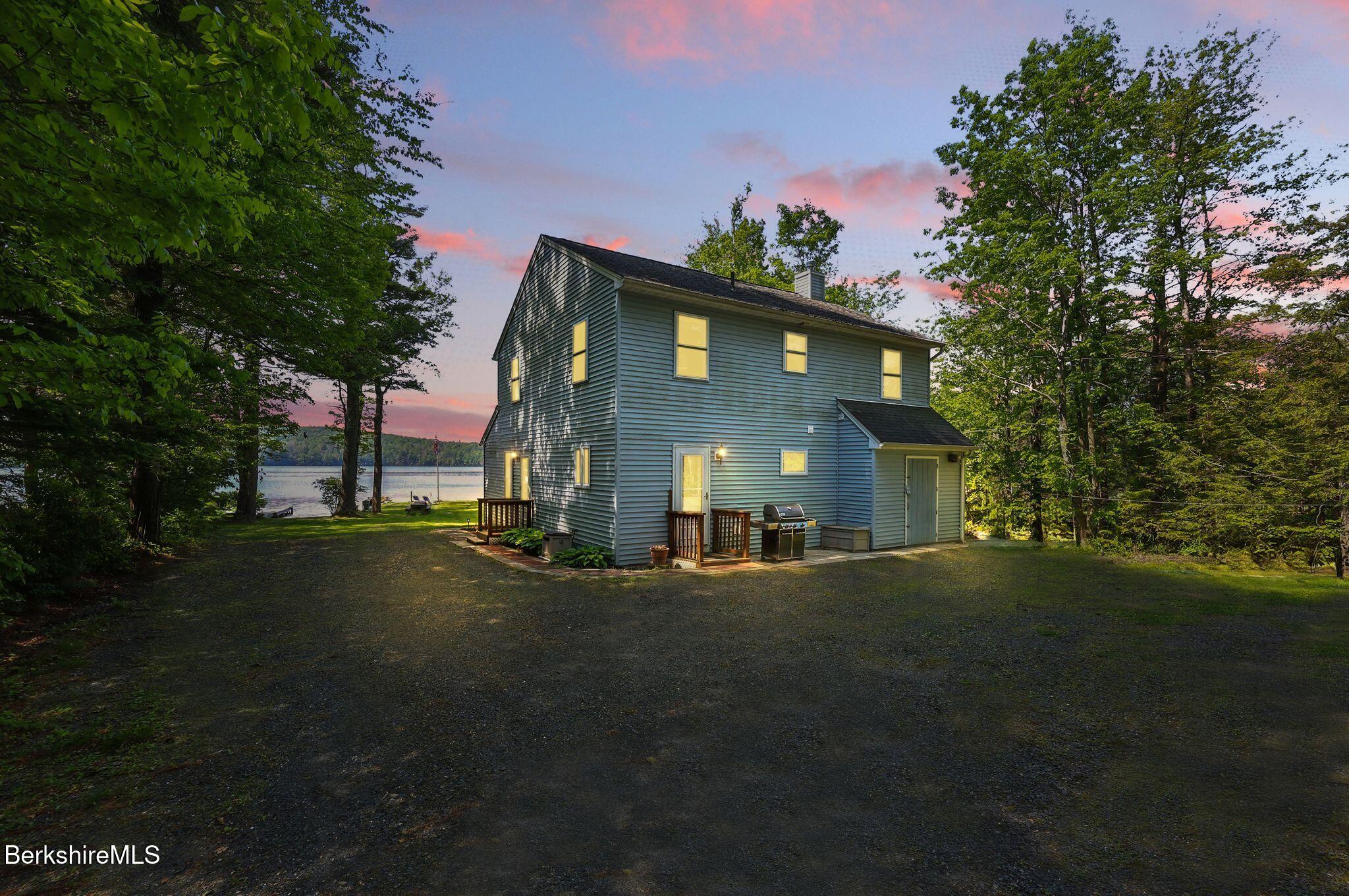 191 Moreau Rd, Tolland, Massachusetts image 16