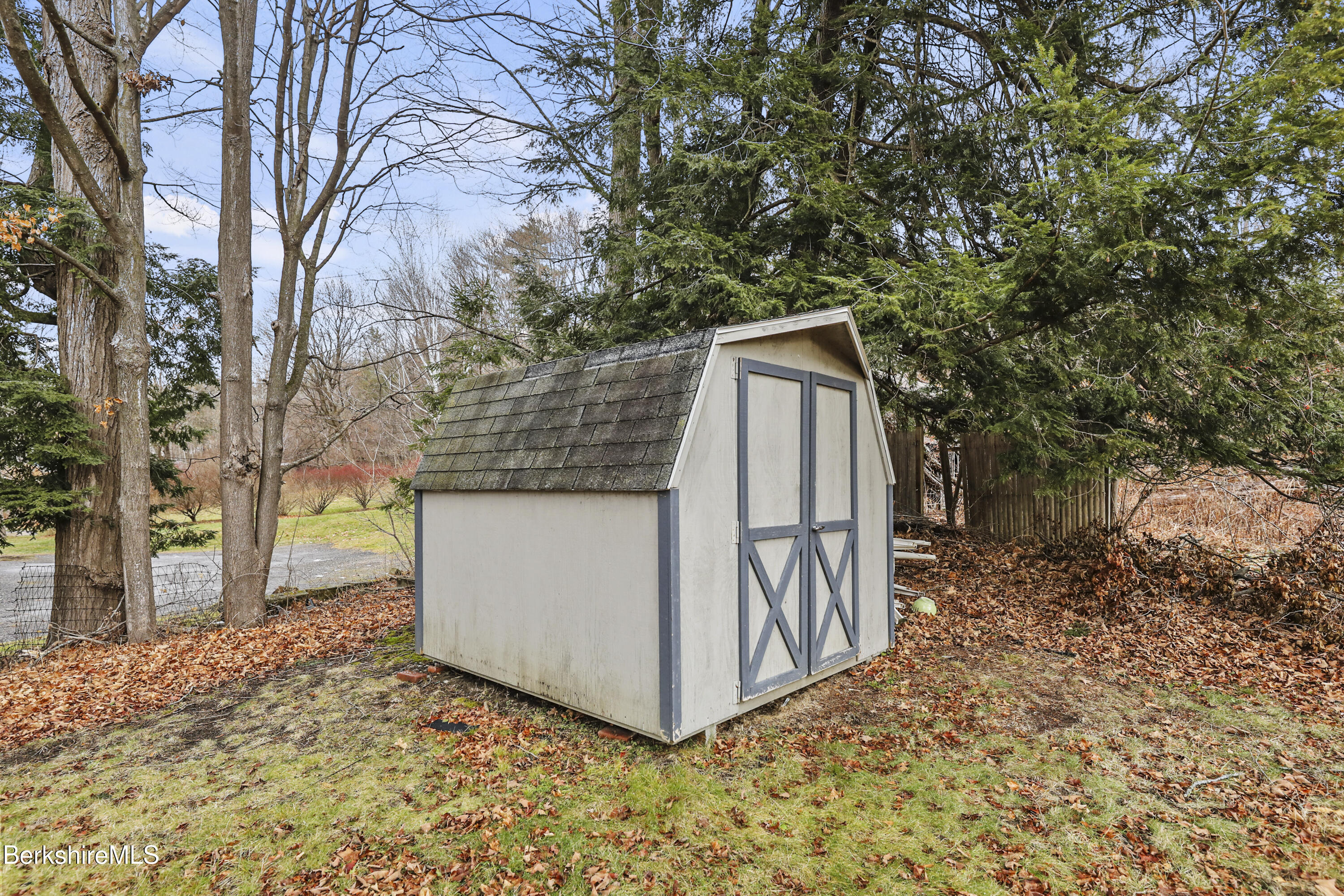 772 N Hoosac Rd, Williamstown, Massachusetts image 6