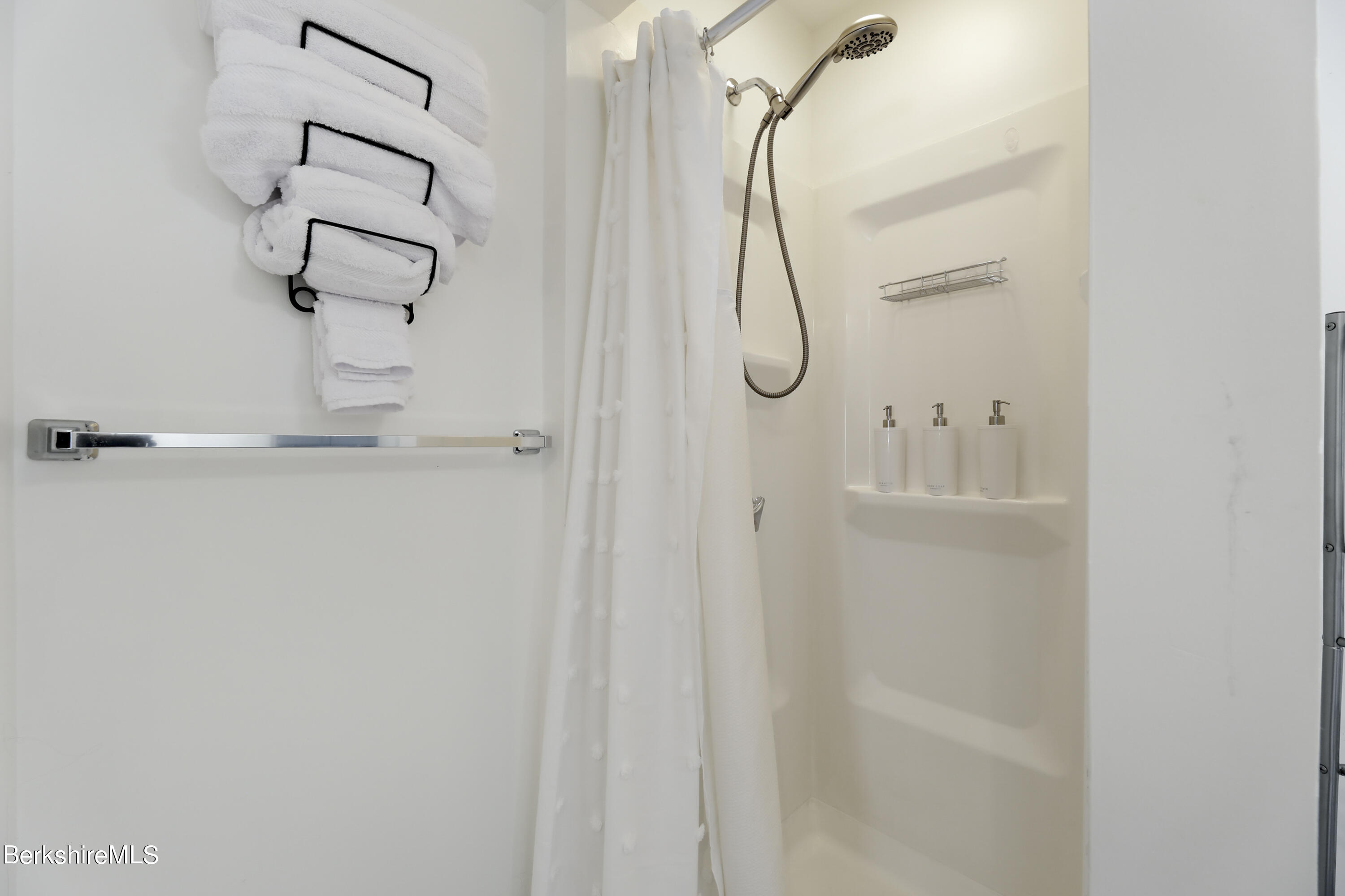 Pittsfield, Massachusetts 01201, United States, ,3 BathroomsBathrooms,Commercial,Active,216860