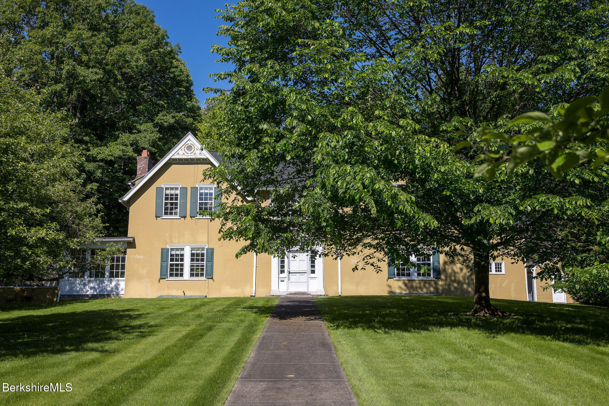 82 West Ave, Great Barrington, Massachusetts image 1