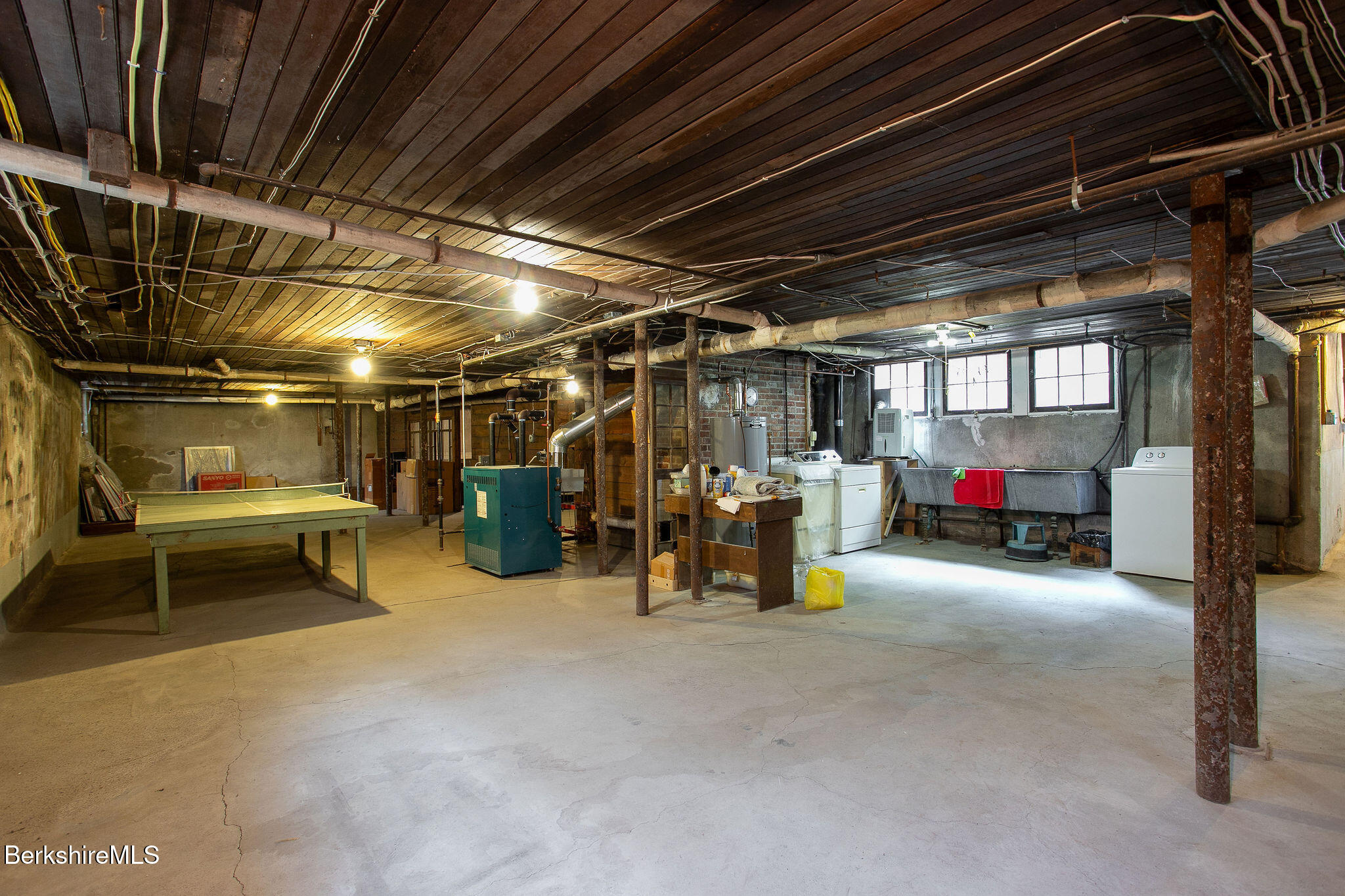 82 West Ave, Great Barrington, Massachusetts image 47