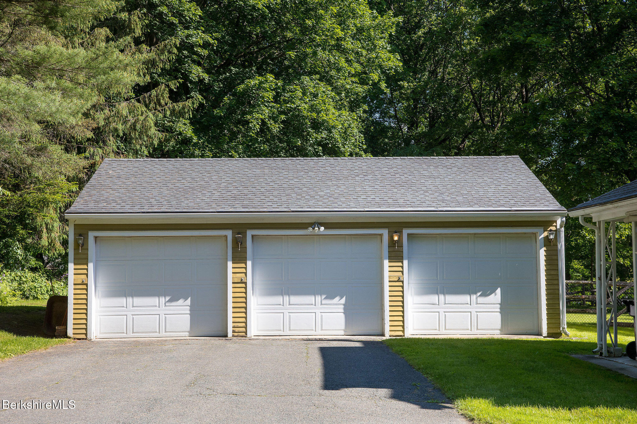 82 West Ave, Great Barrington, Massachusetts image 50