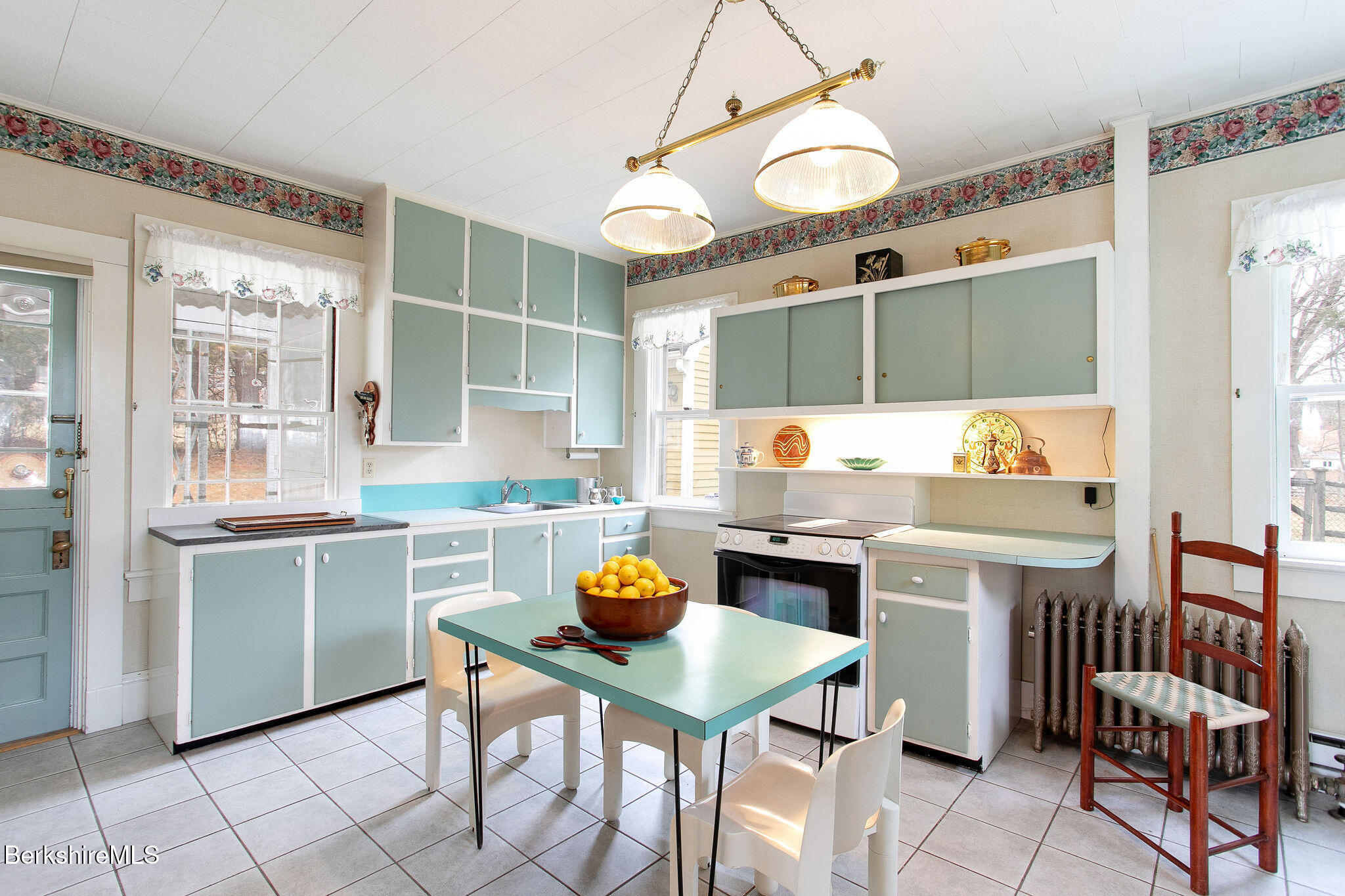 82 West Ave, Great Barrington, Massachusetts image 22