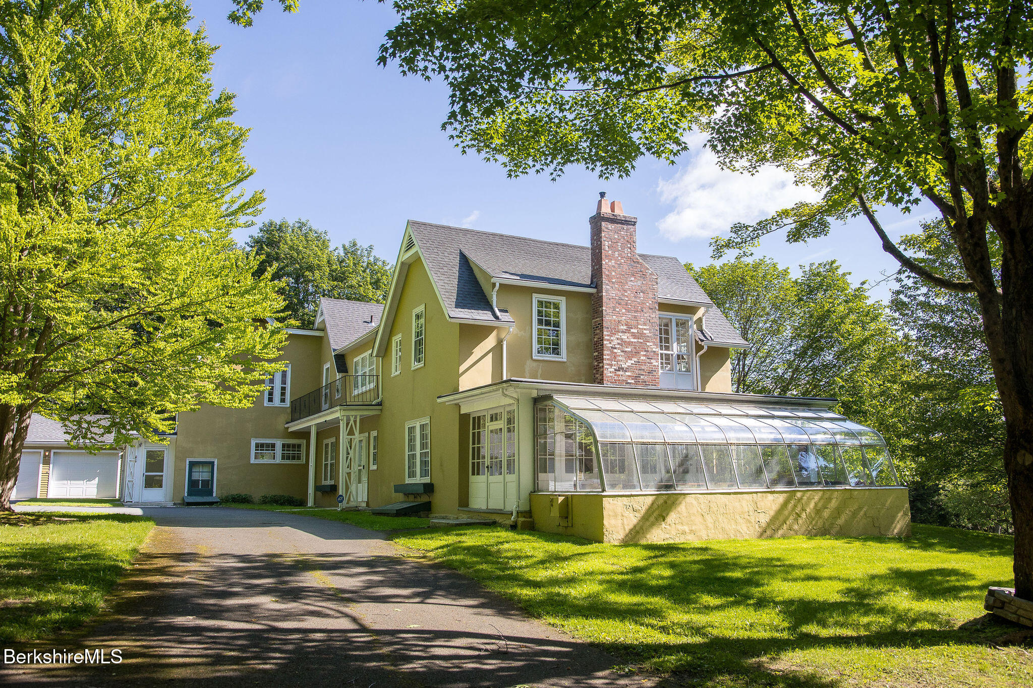 82 West Ave, Great Barrington, Massachusetts image 3