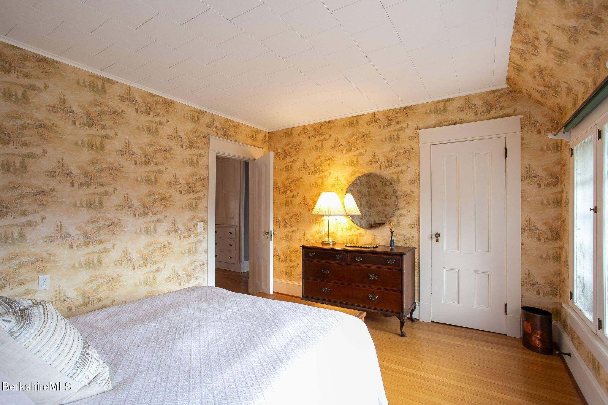 82 West Ave, Great Barrington, Massachusetts image 36