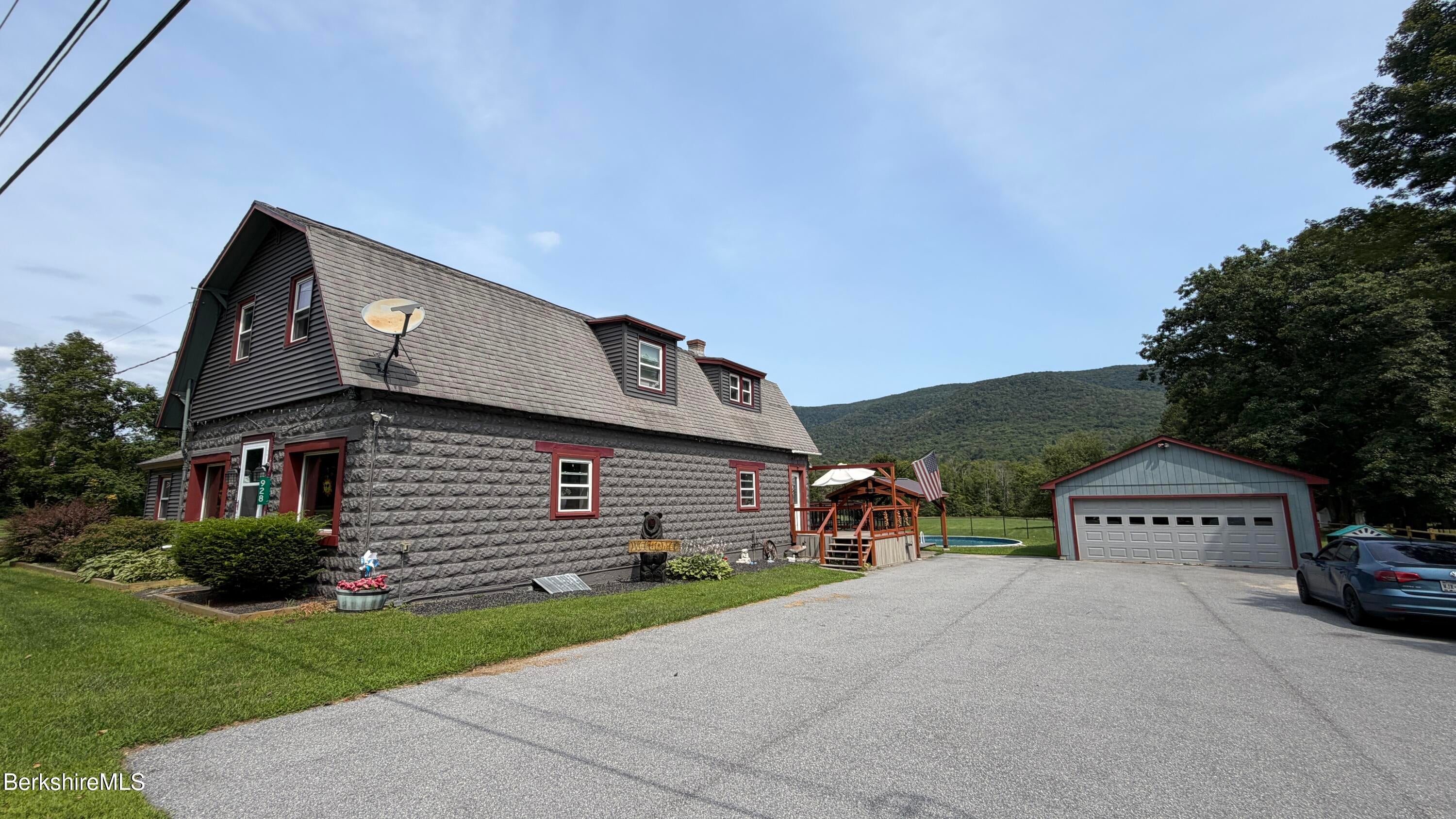 928 Main Rd