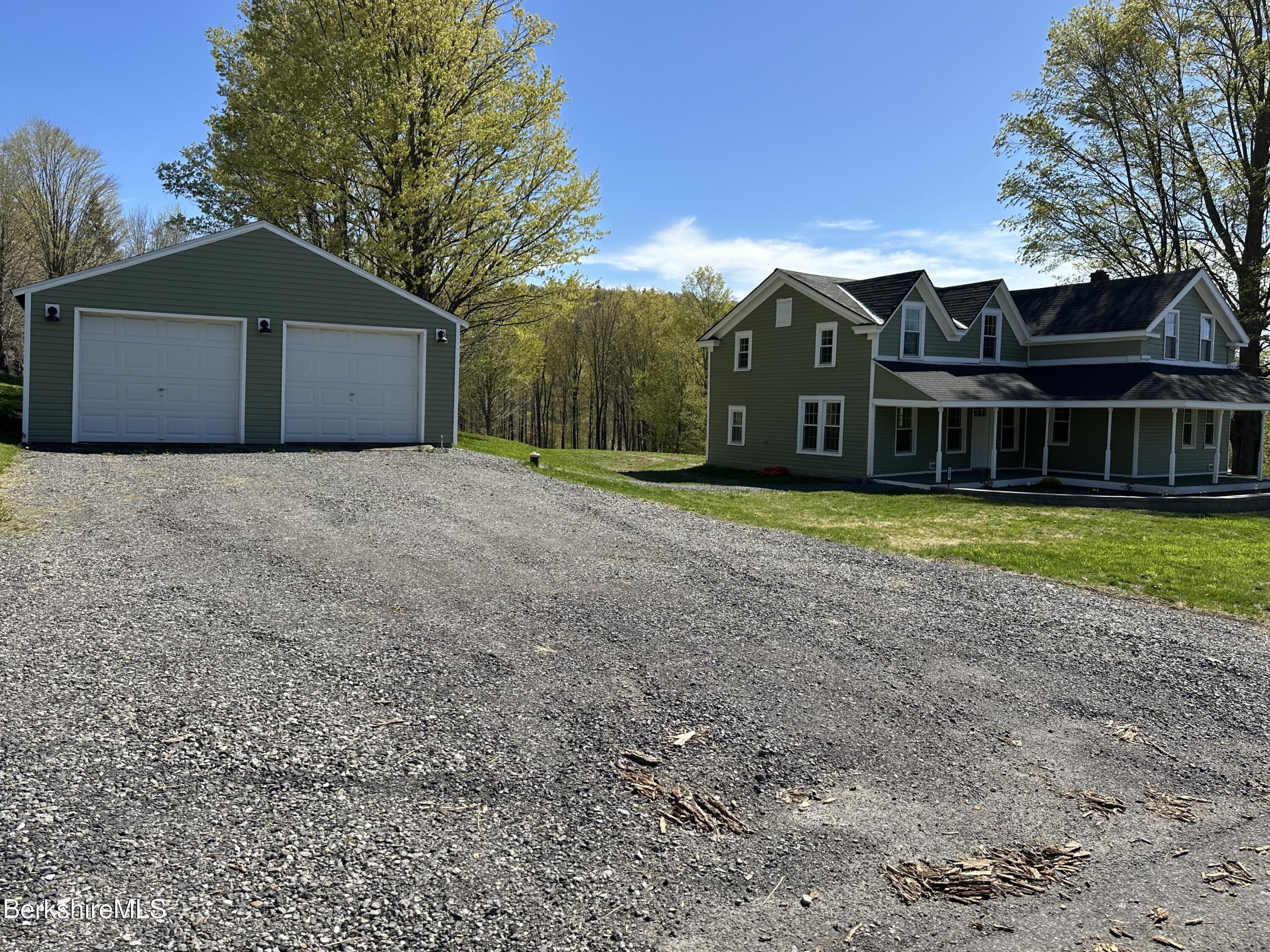 1108 St  Rt 295 Pkwy, East Chatham, New York image 3