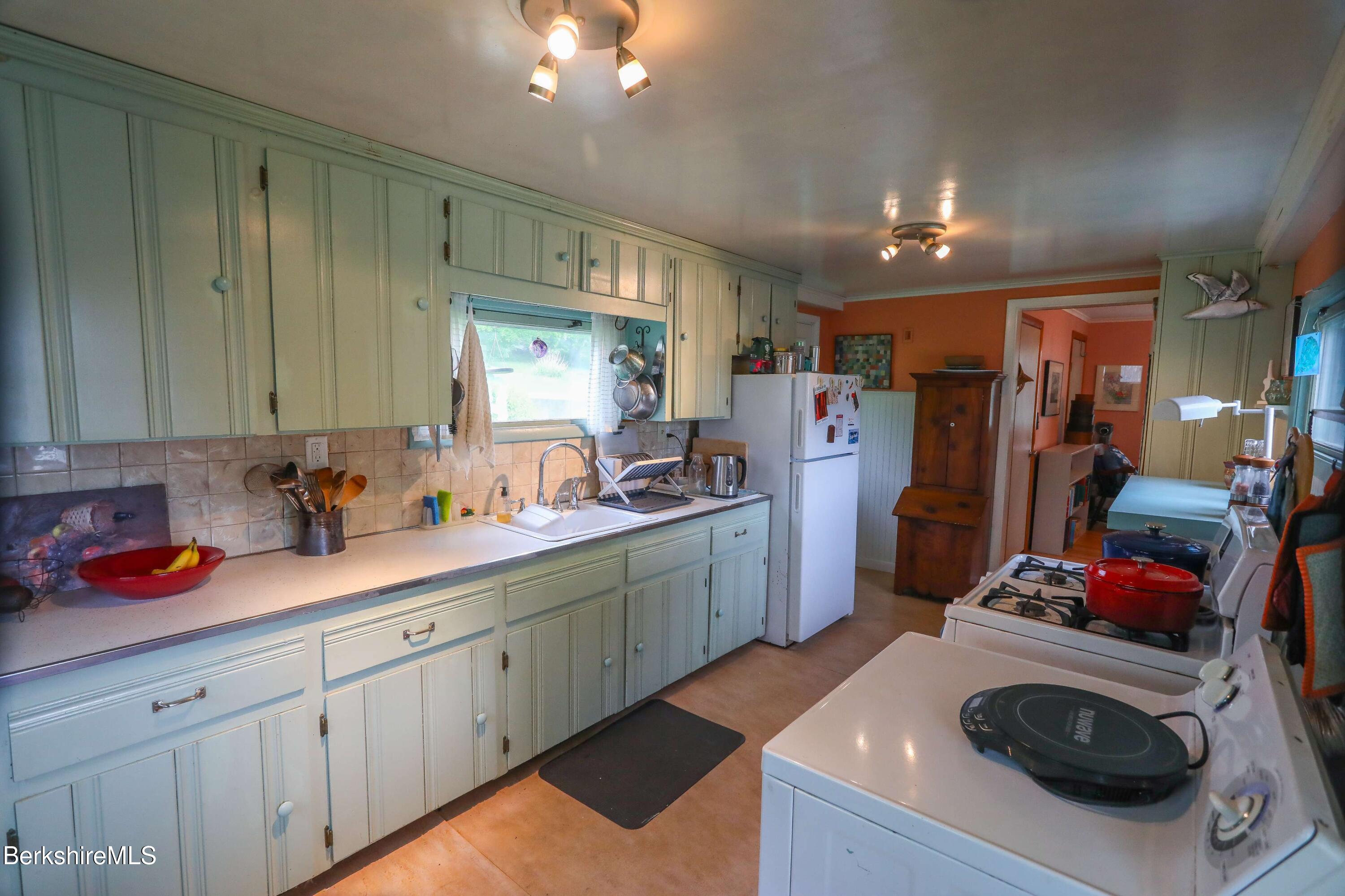 55 Franklin St, North Adams, Massachusetts image 8
