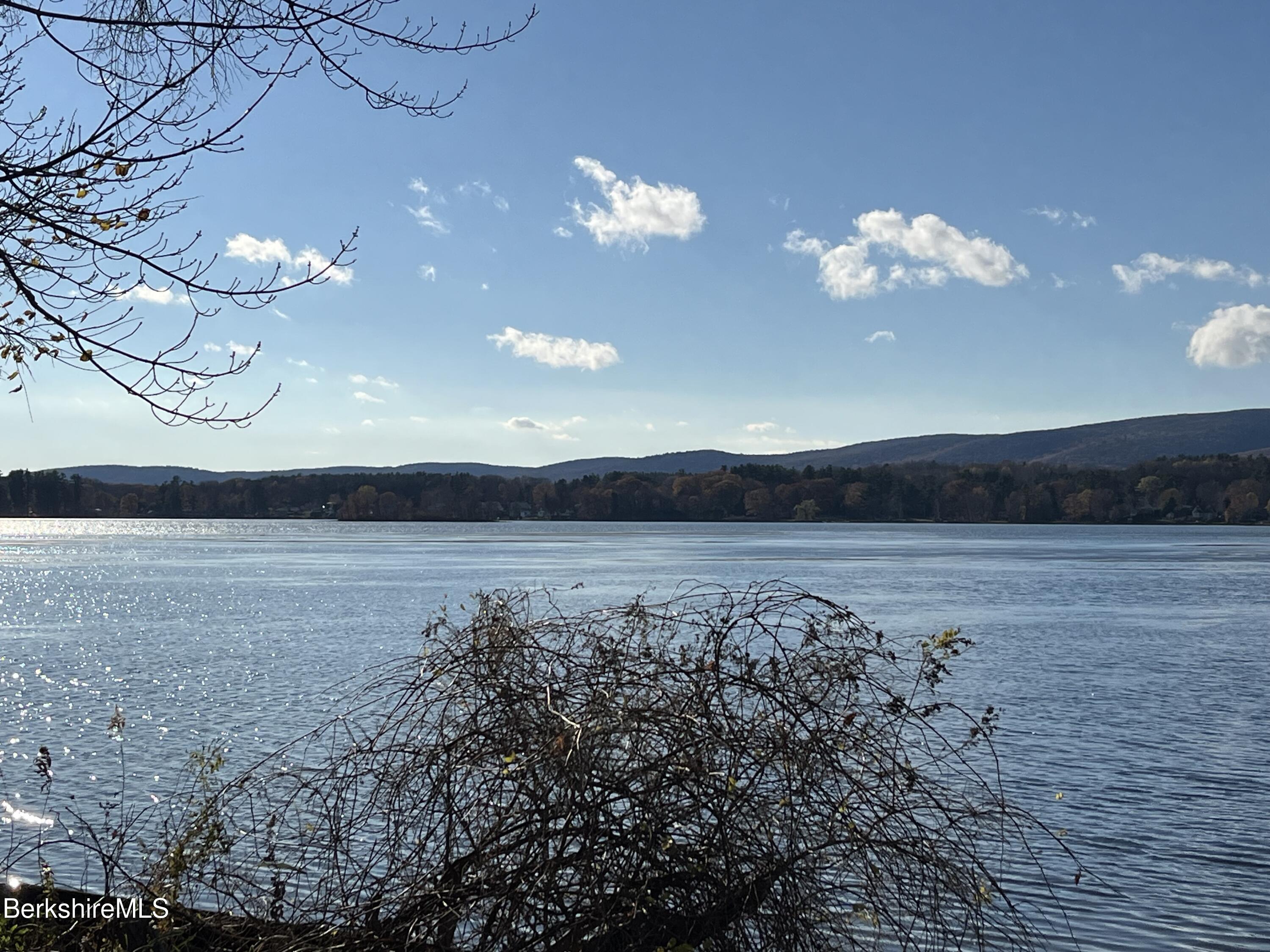 Lanesborough, Massachusetts 01237, United States, 1 Bedroom Bedrooms, ,1 BathroomBathrooms,Residential,Active,242014