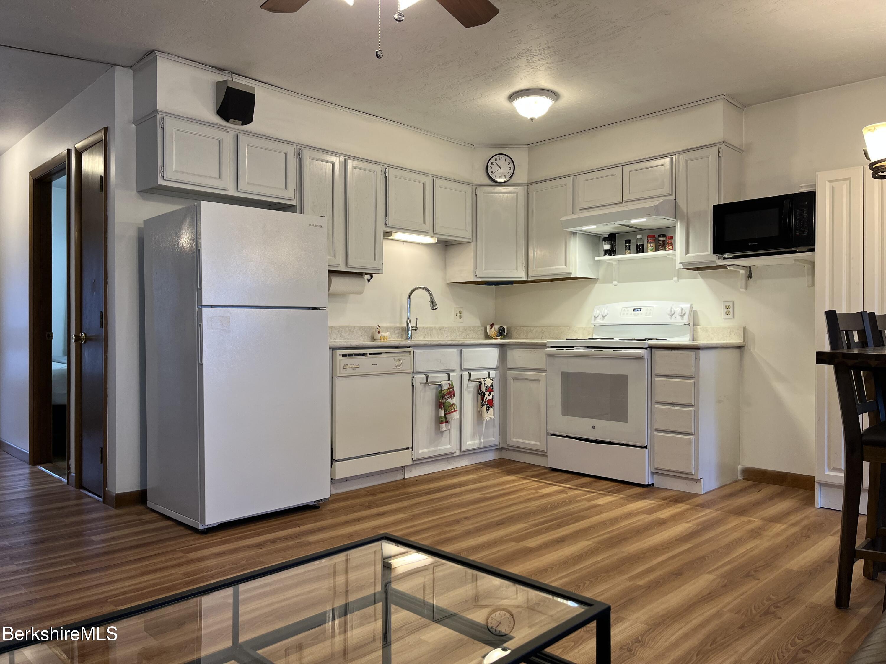 Lanesborough, Massachusetts 01237, United States, 1 Bedroom Bedrooms, ,1 BathroomBathrooms,Residential,Active,242014