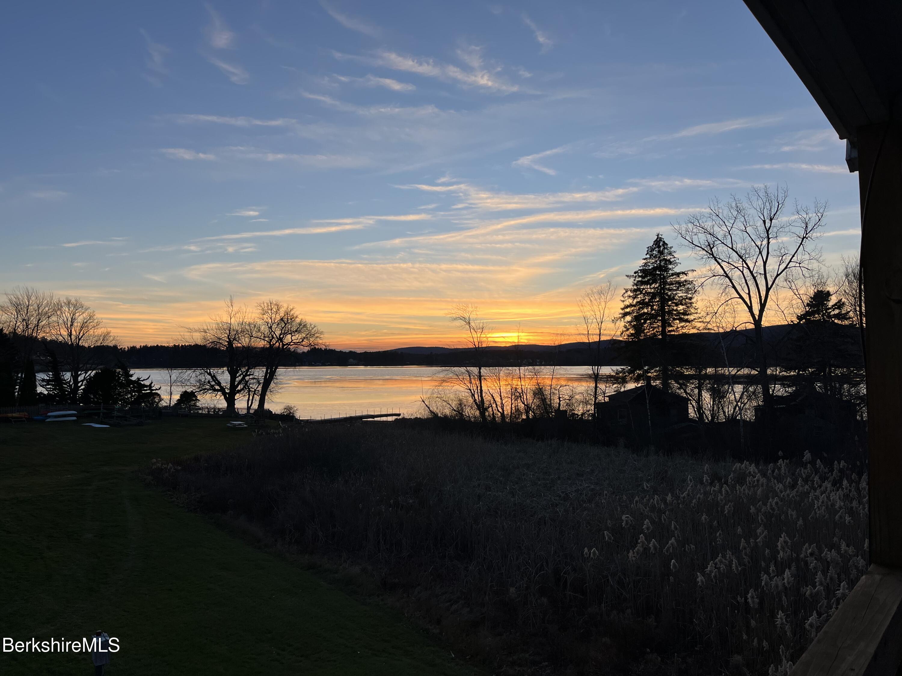 Lanesborough, Massachusetts 01237, United States, 1 Bedroom Bedrooms, ,1 BathroomBathrooms,Residential,Active,242014