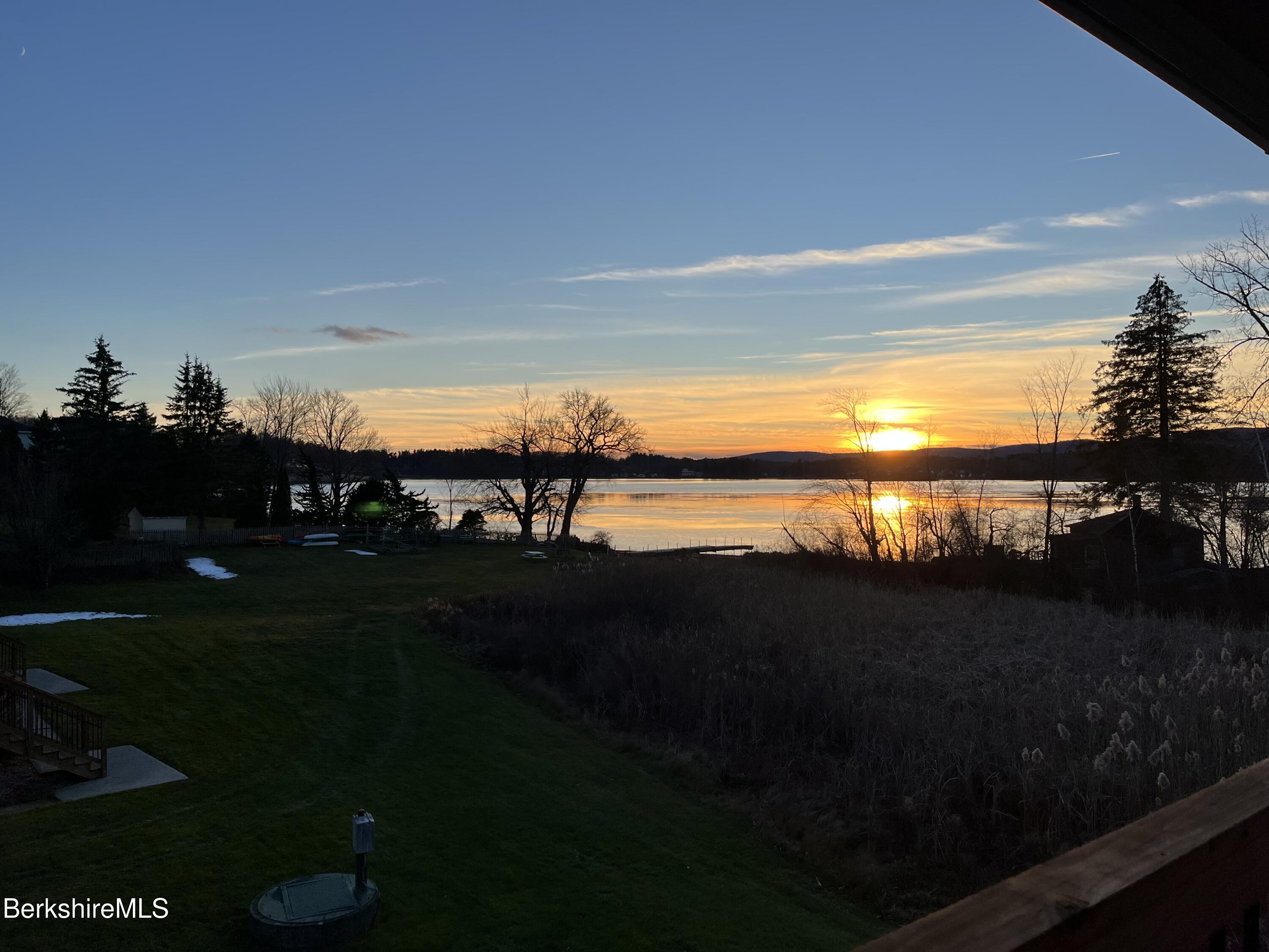 Lanesborough, Massachusetts 01237, United States, 1 Bedroom Bedrooms, ,1 BathroomBathrooms,Residential,Active,242014