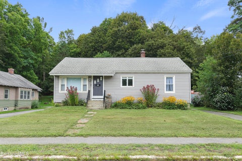Homes For Sale - 582 W Housatonic St<br/> Pittsfield Twp, MA 01201