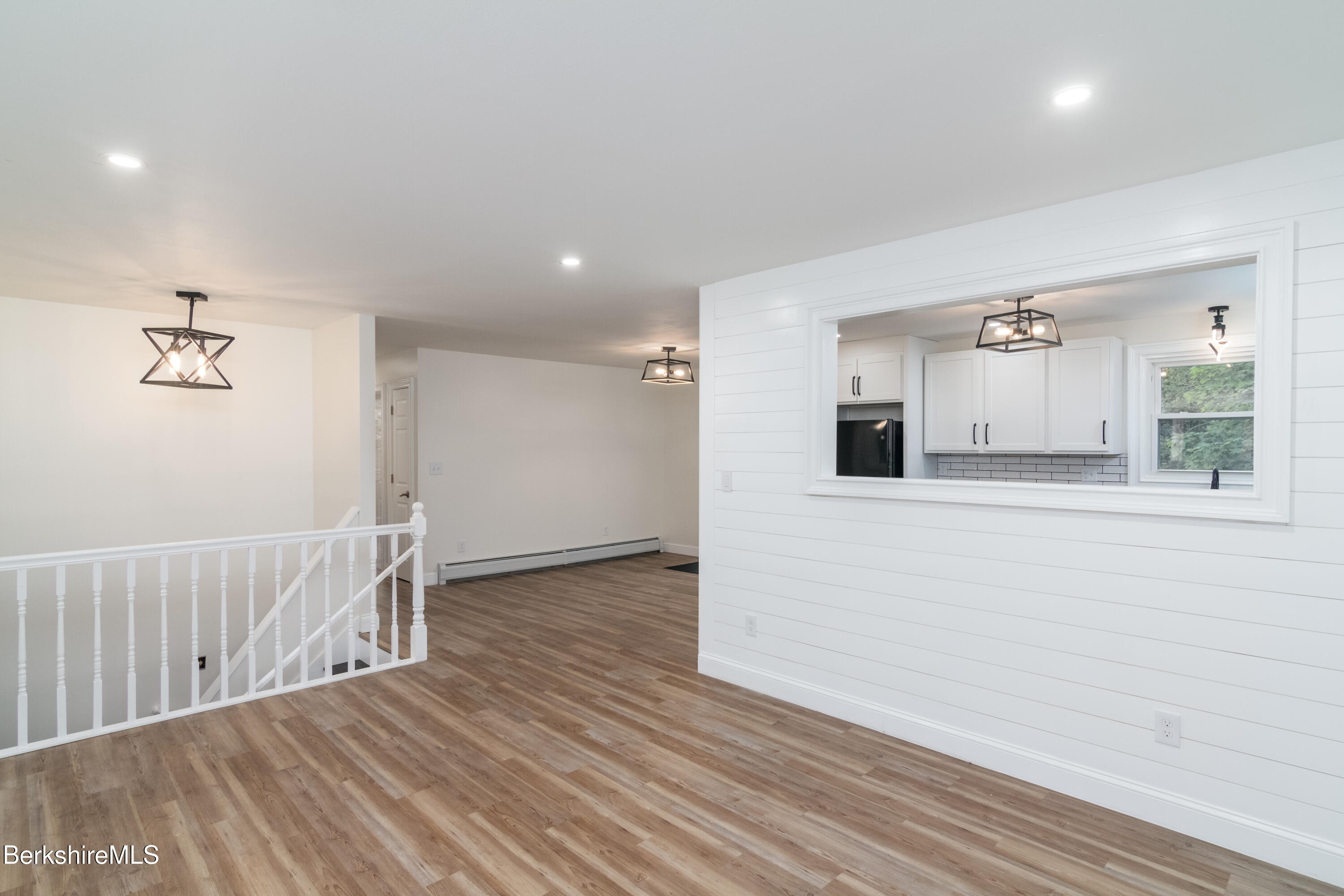 632 N State Rd, Cheshire, Massachusetts image 7
