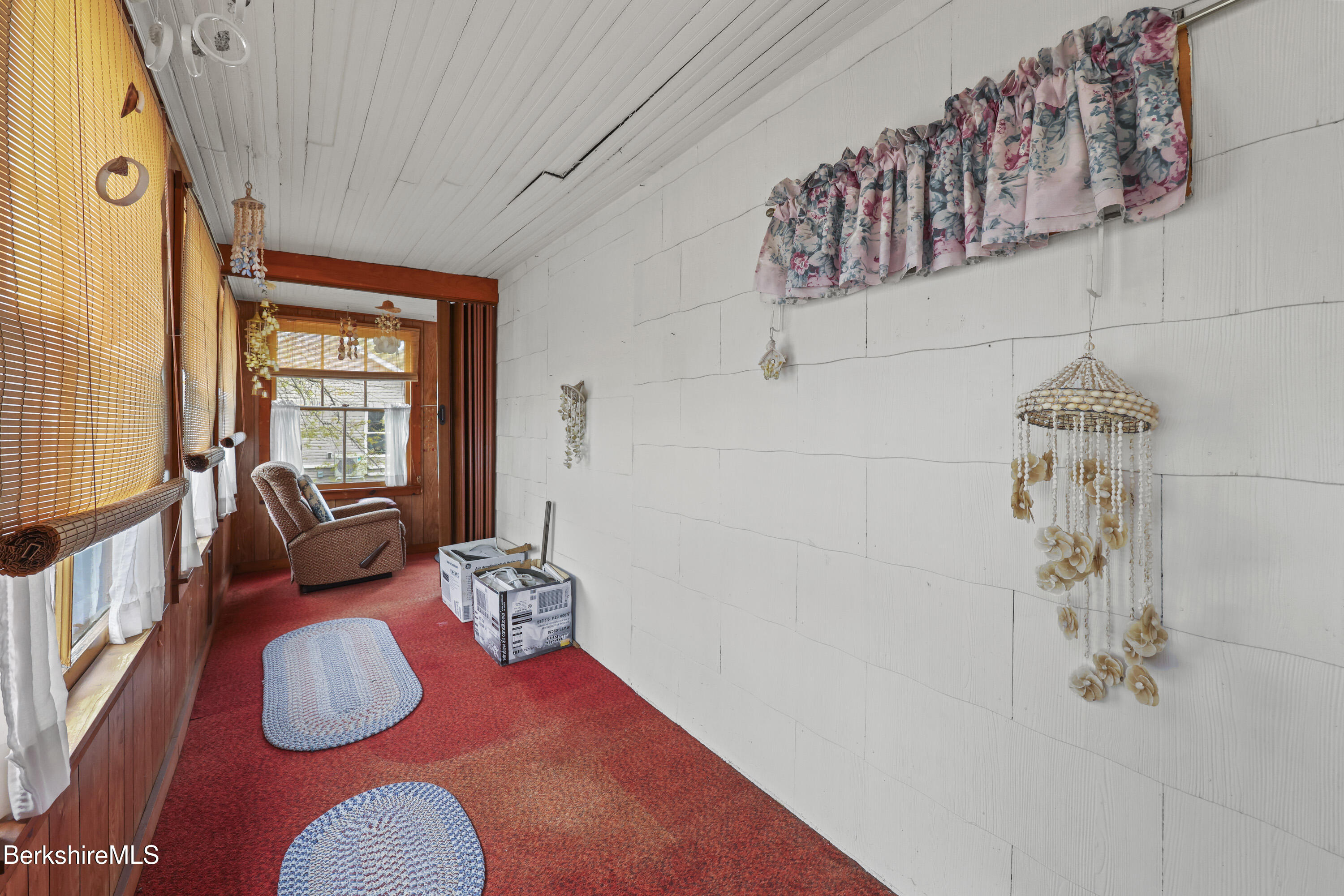 205 High St, Lee, Massachusetts image 21