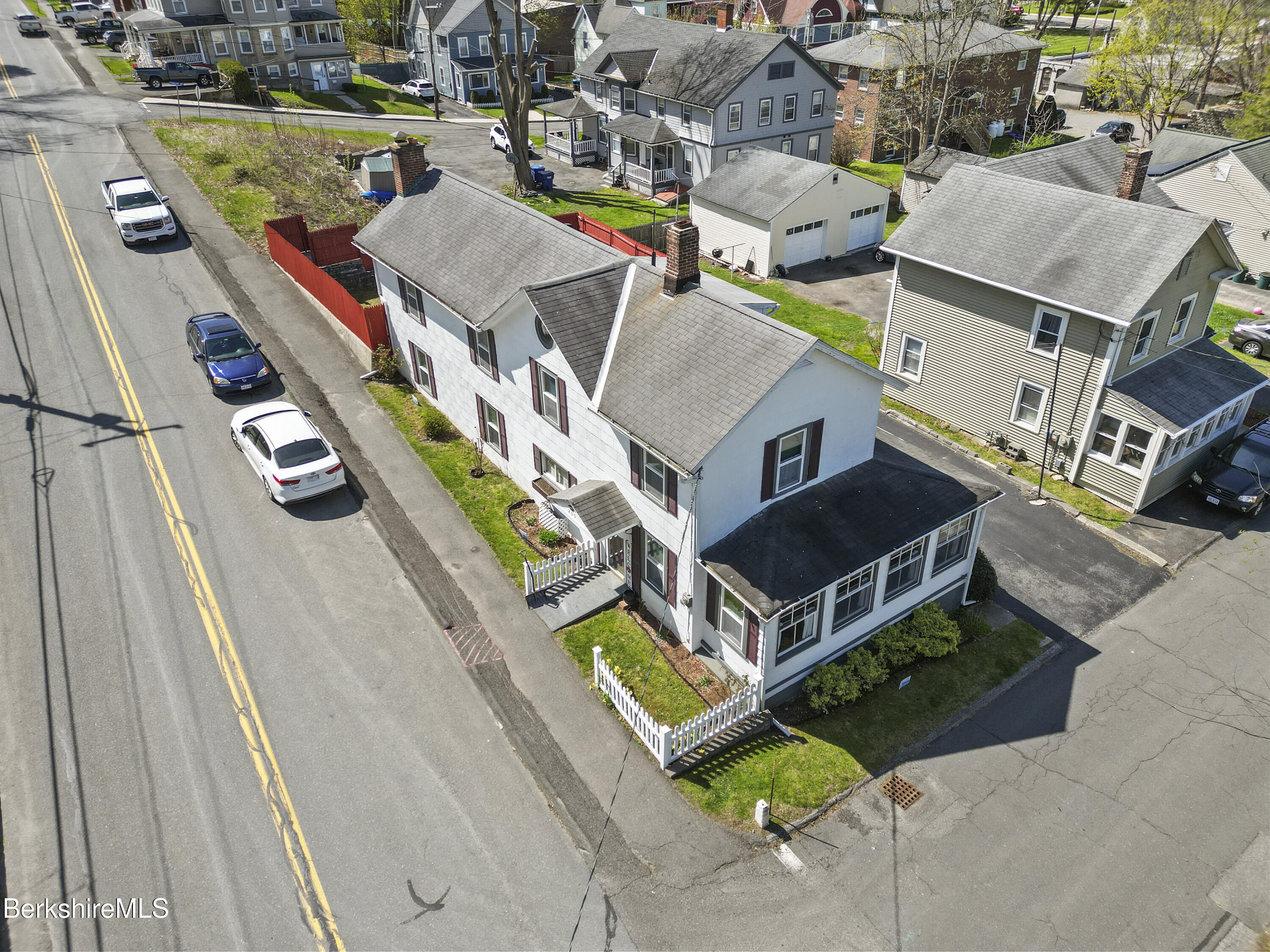 205 High St, Lee, Massachusetts image 43
