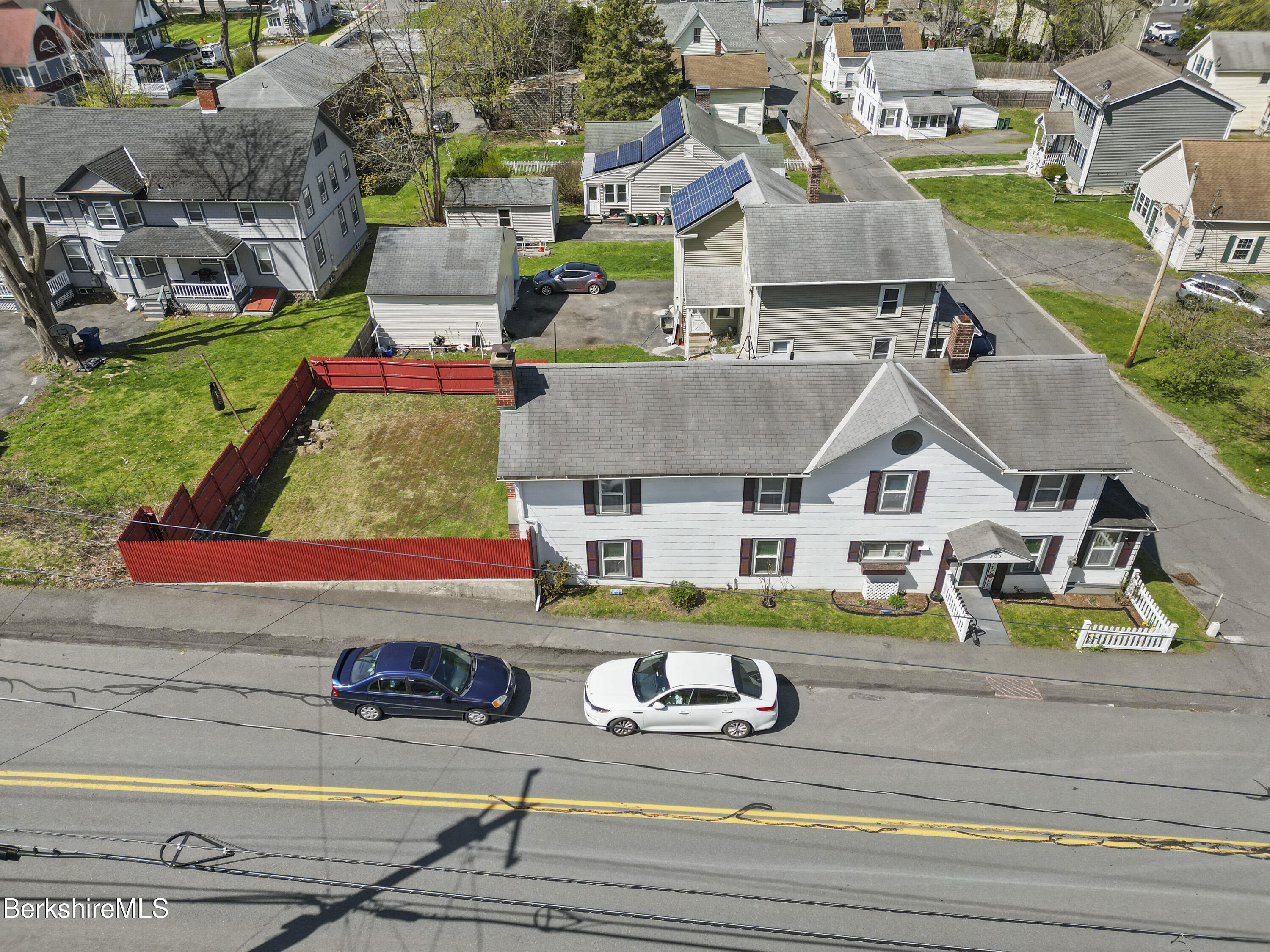 205 High St, Lee, Massachusetts image 44