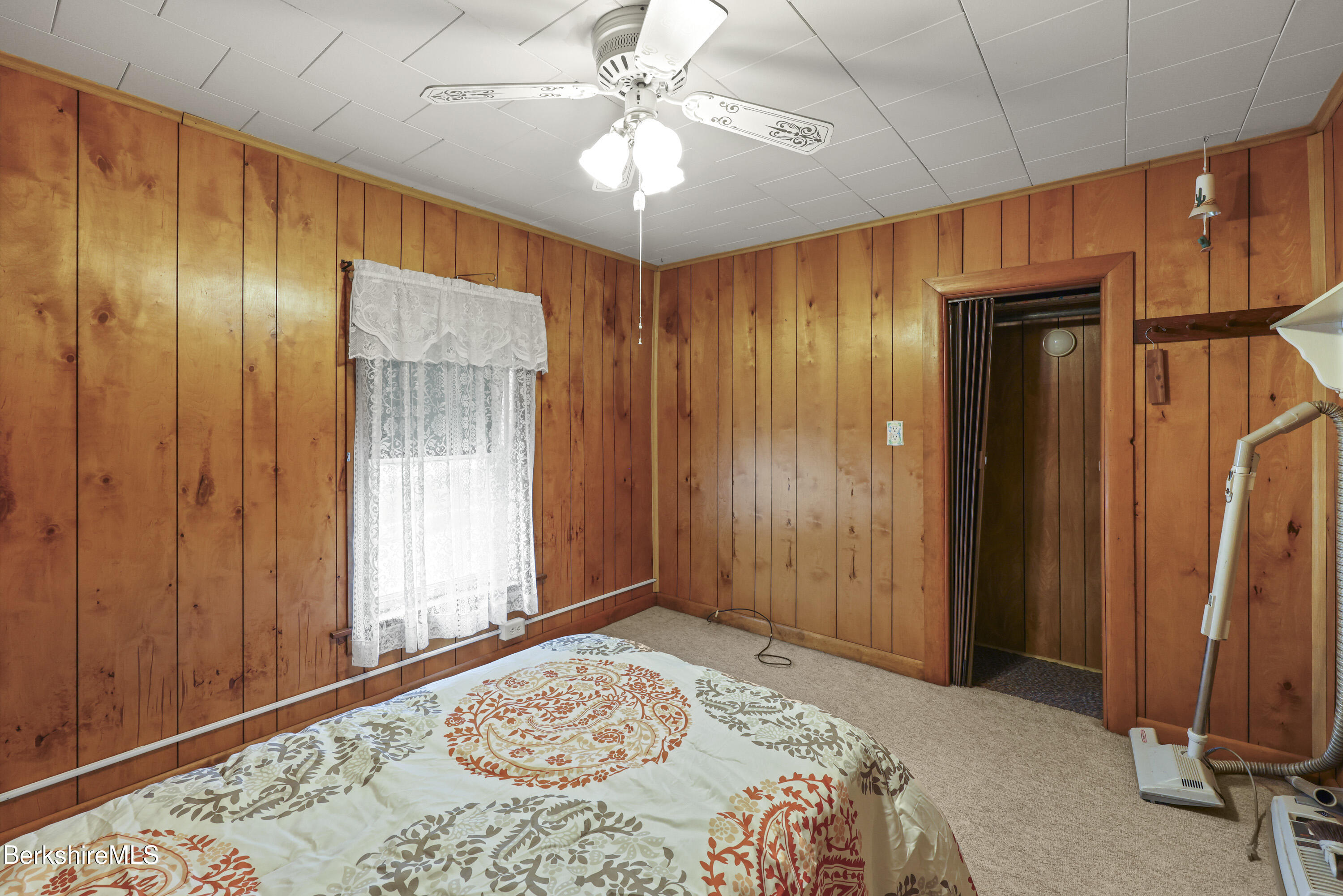 205 High St, Lee, Massachusetts image 27