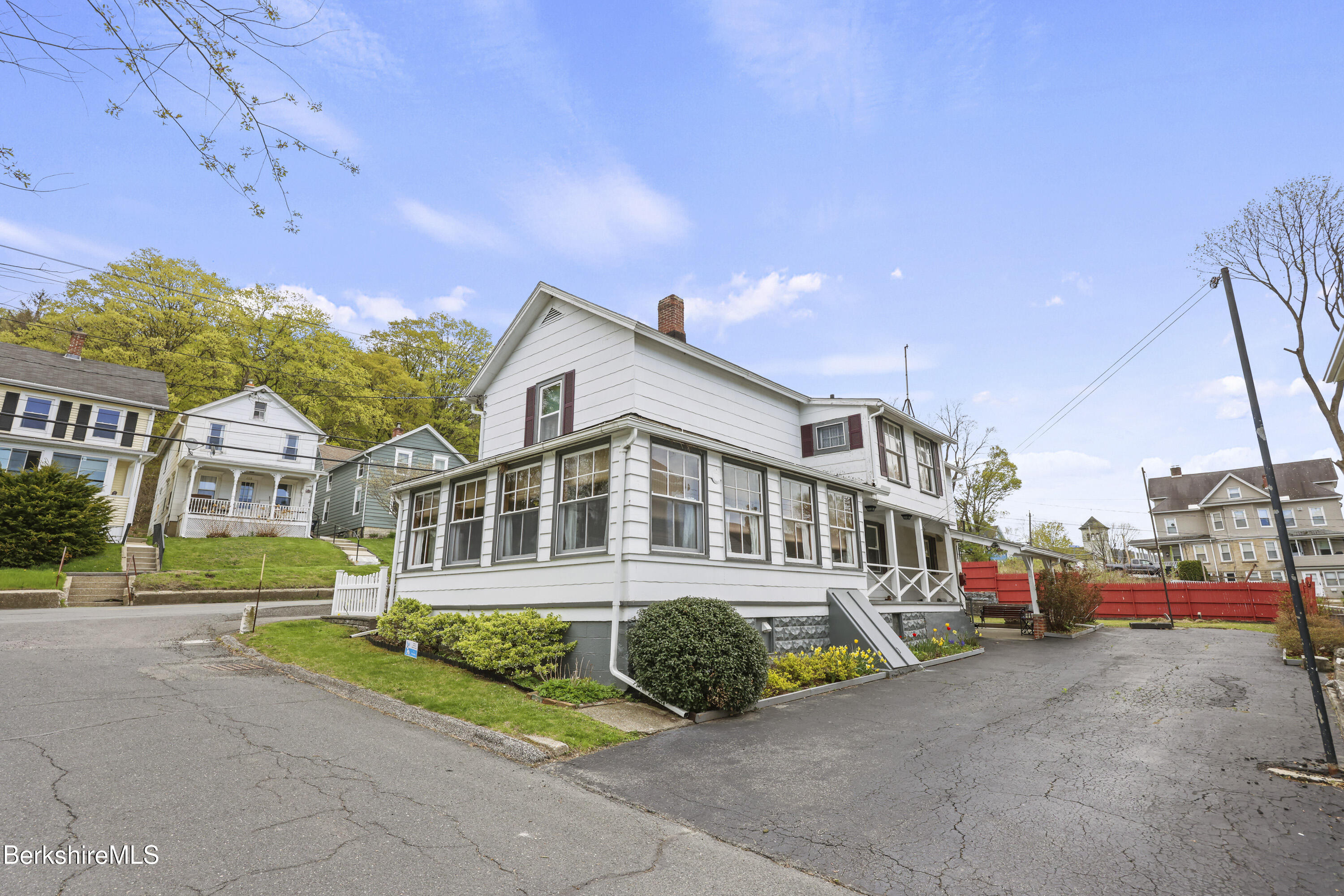 205 High St, Lee, Massachusetts image 38