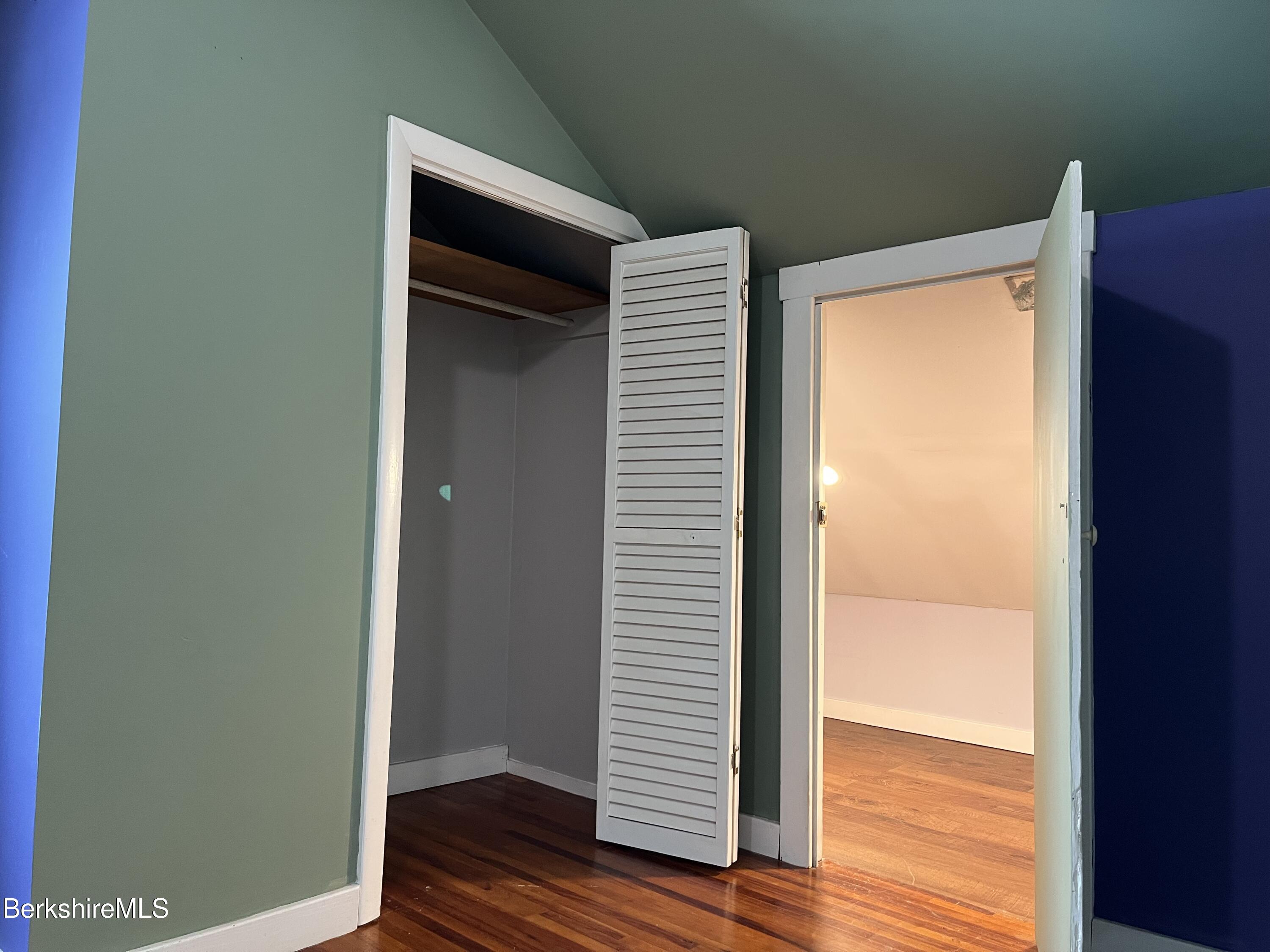 Pittsfield, Massachusetts 01201, United States, 3 Bedrooms Bedrooms, ,1 BathroomBathrooms,Residential,Active,84238