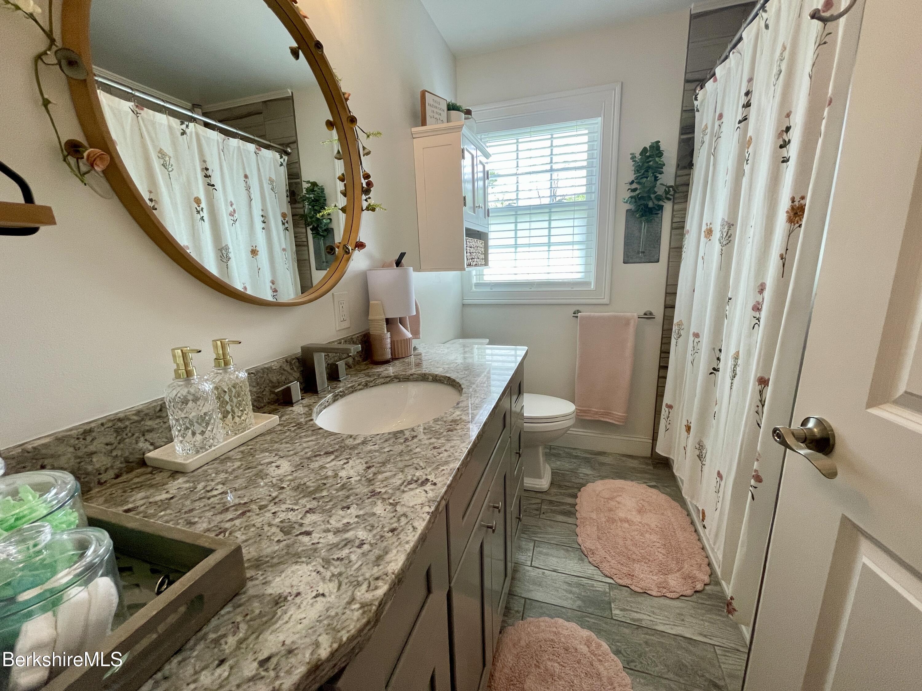 440 E Housatonic St, Dalton, Massachusetts image 36