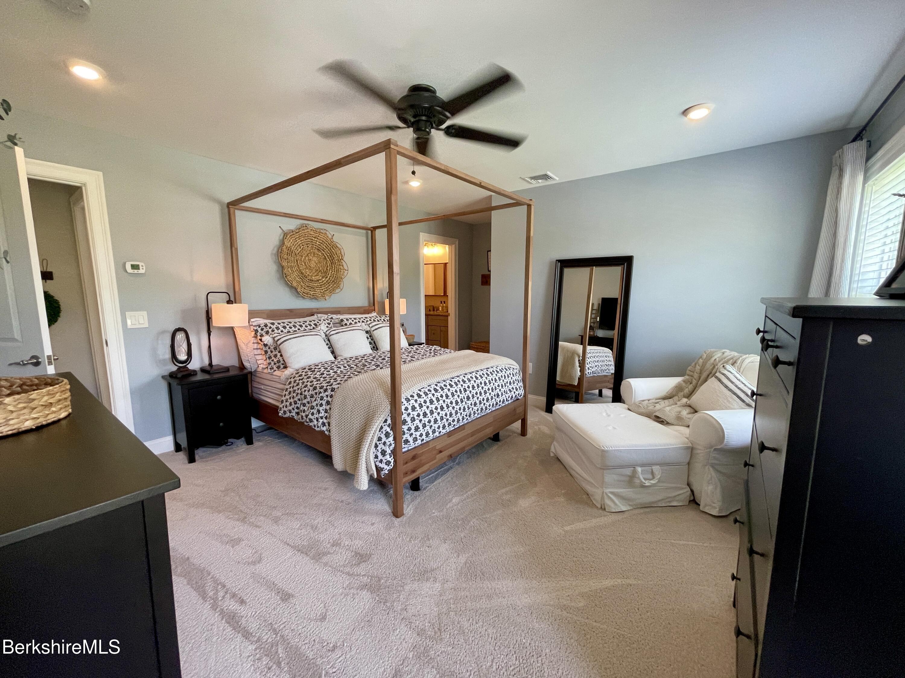 440 E Housatonic St, Dalton, Massachusetts image 22