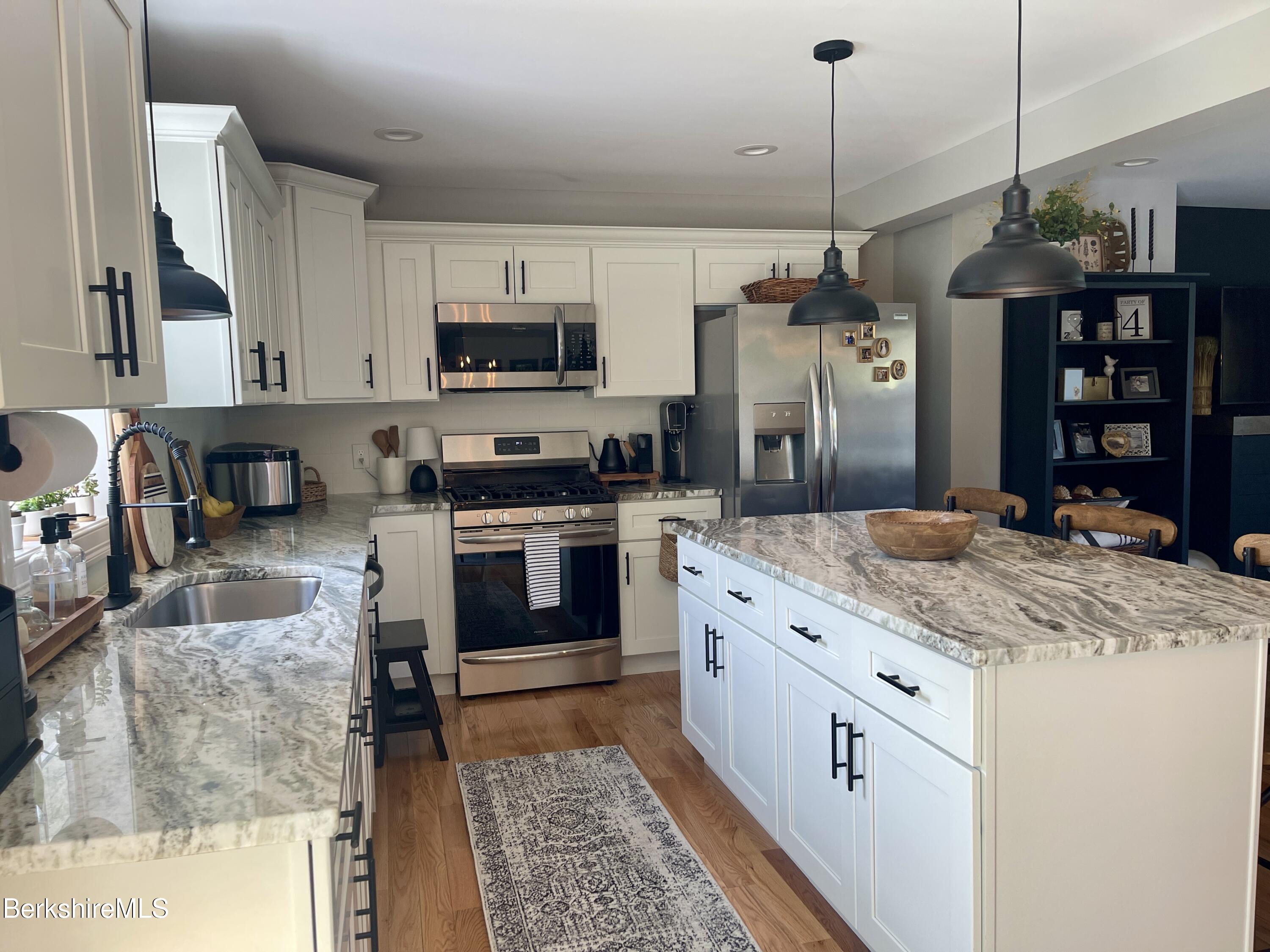 440 E Housatonic St, Dalton, Massachusetts image 10