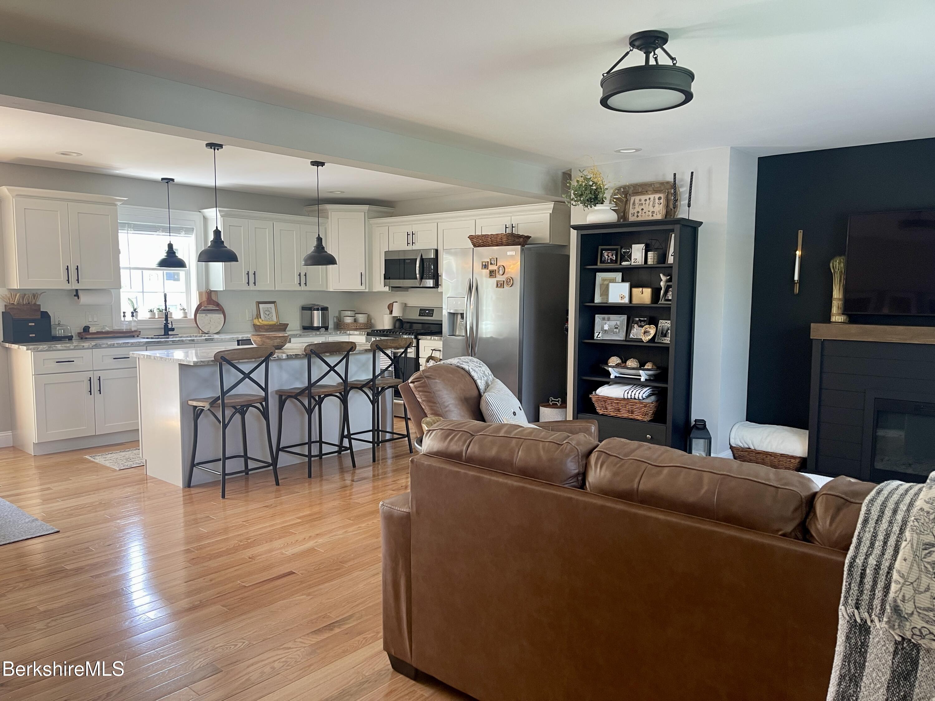 440 E Housatonic St, Dalton, Massachusetts image 7