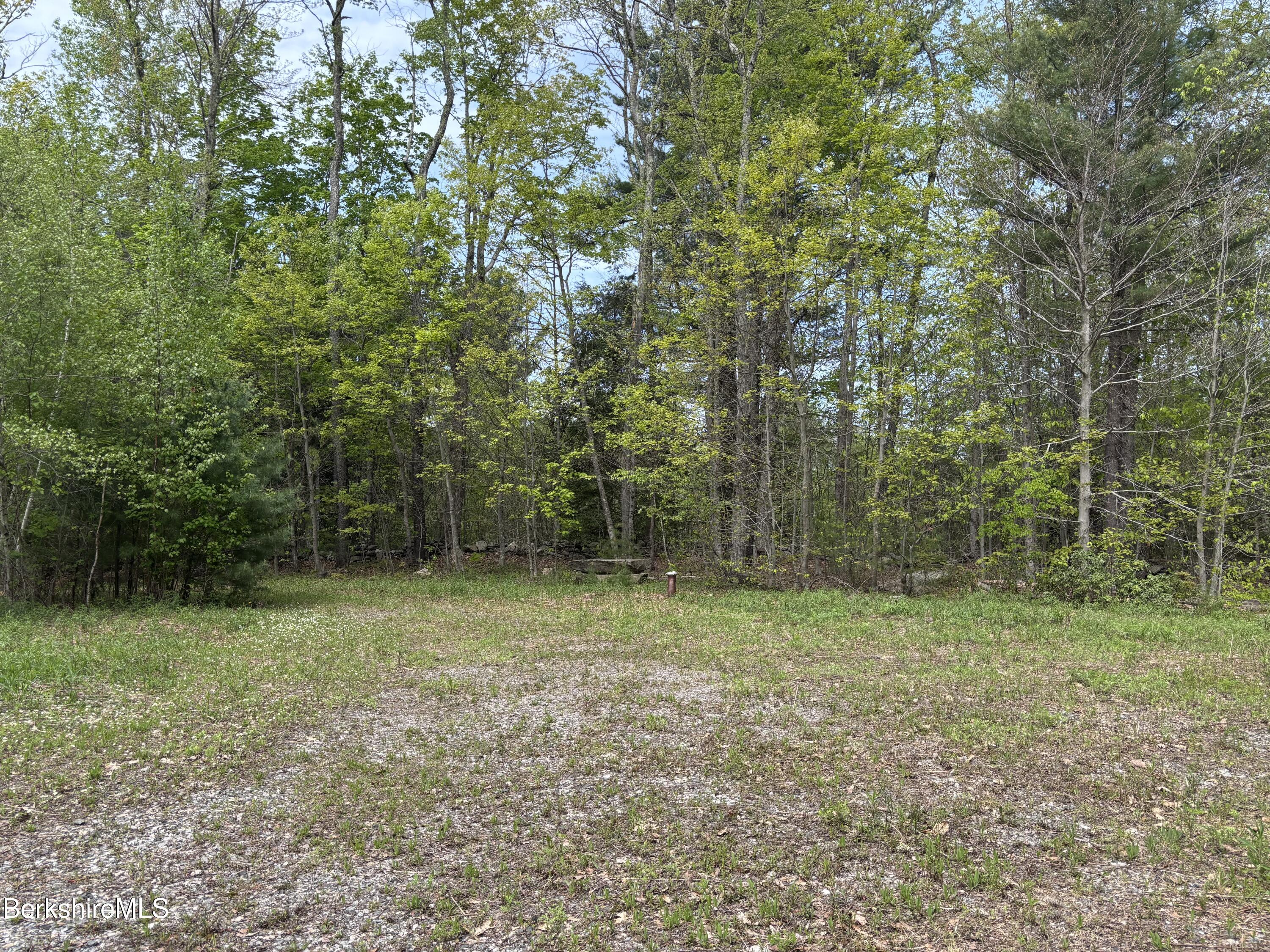 9 South Sandisfield Rd, Sandisfield, Massachusetts image 10