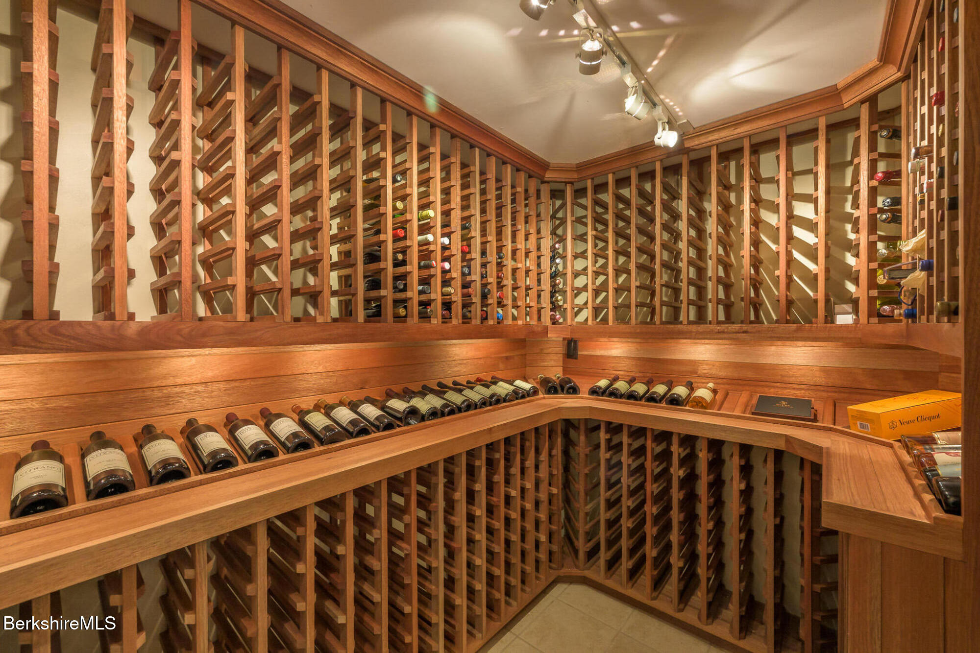353 State Rd, Great Barrington, Massachusetts image 38