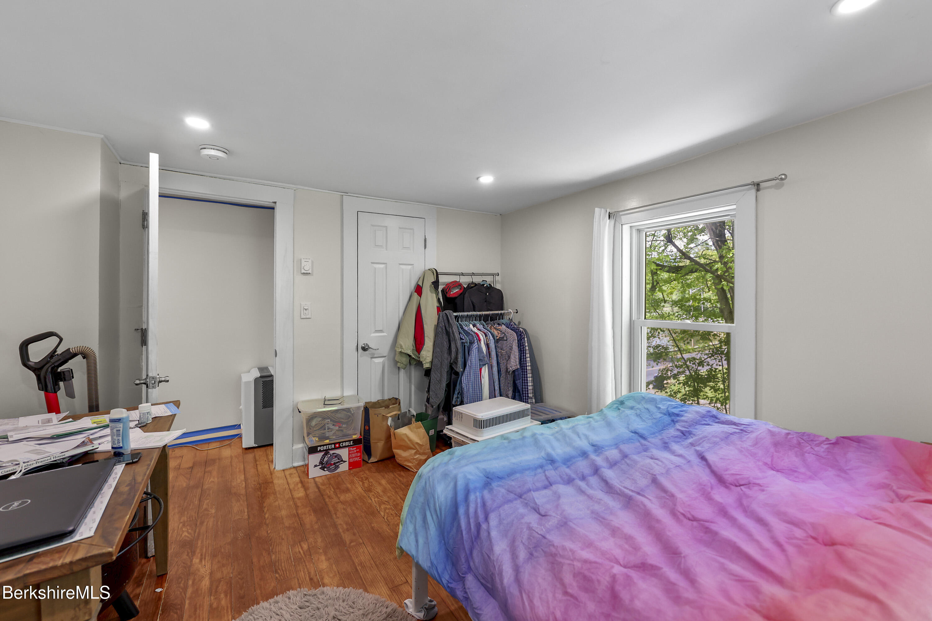 Great Barrington, Massachusetts 01230, United States, 8 Bedrooms Bedrooms, ,4 BathroomsBathrooms,Residential,Active,140087