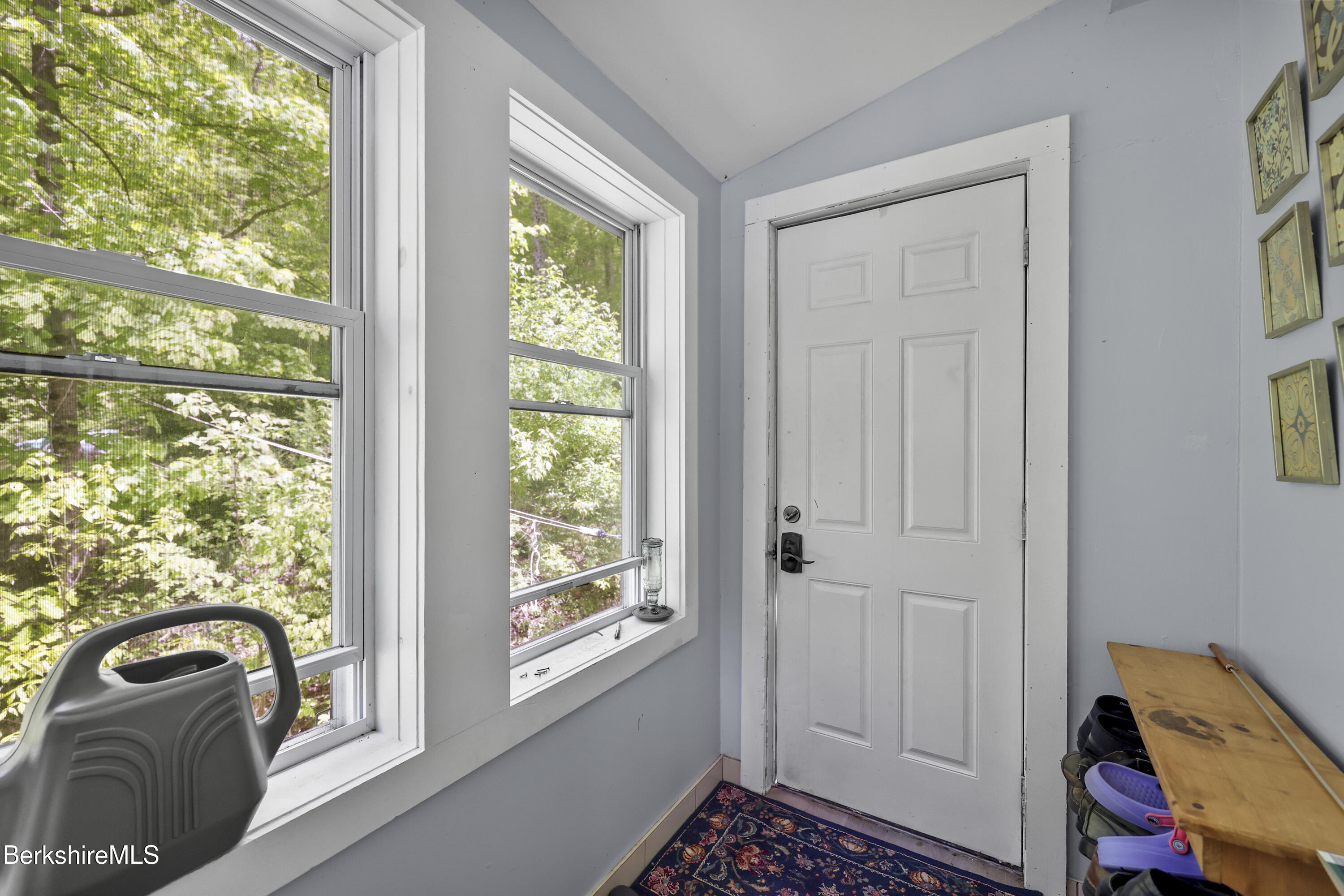 Great Barrington, Massachusetts 01230, United States, 8 Bedrooms Bedrooms, ,4 BathroomsBathrooms,Residential,Active,140087