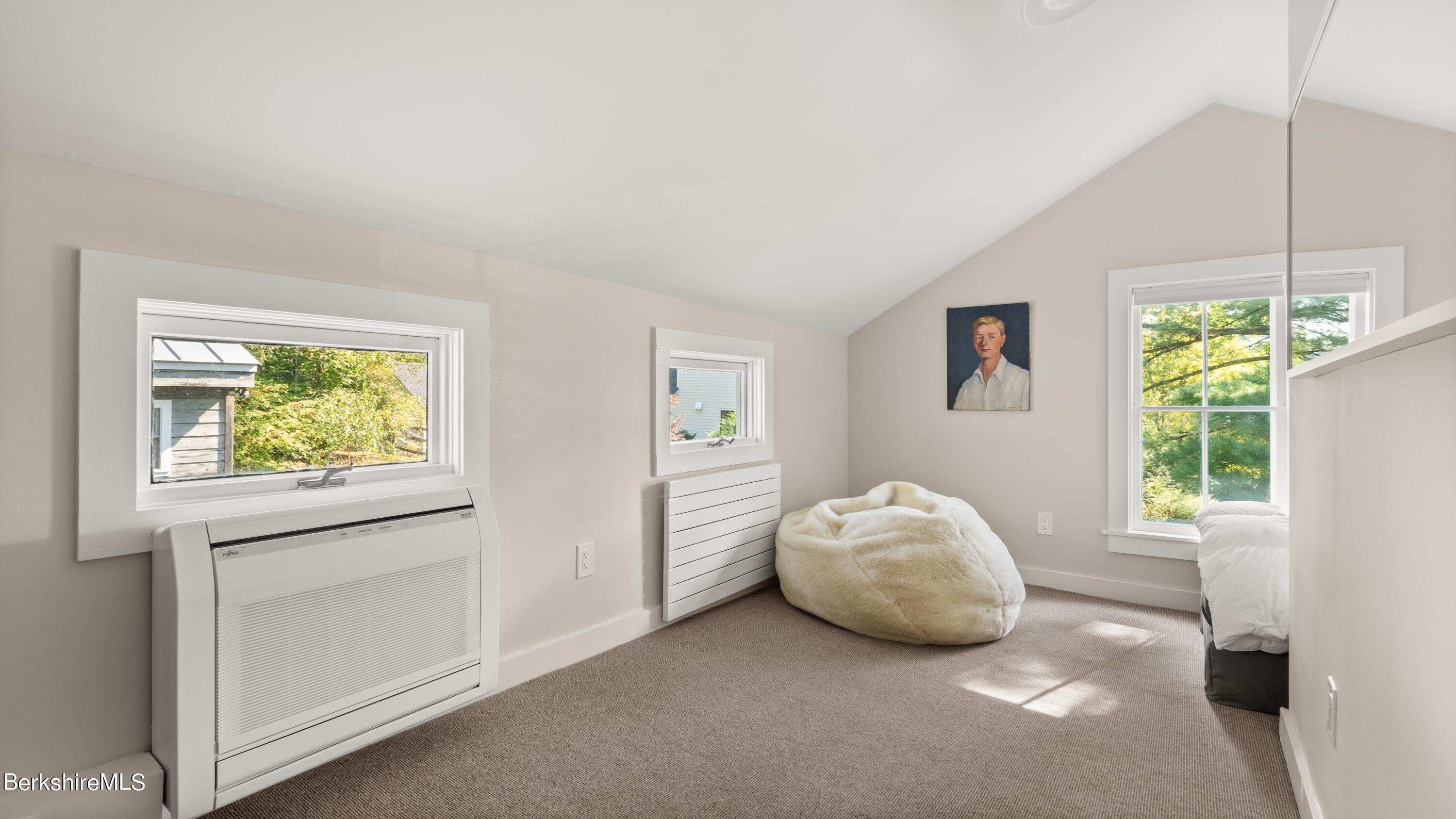 102 Castle Hill Ave, Great Barrington, Massachusetts image 25