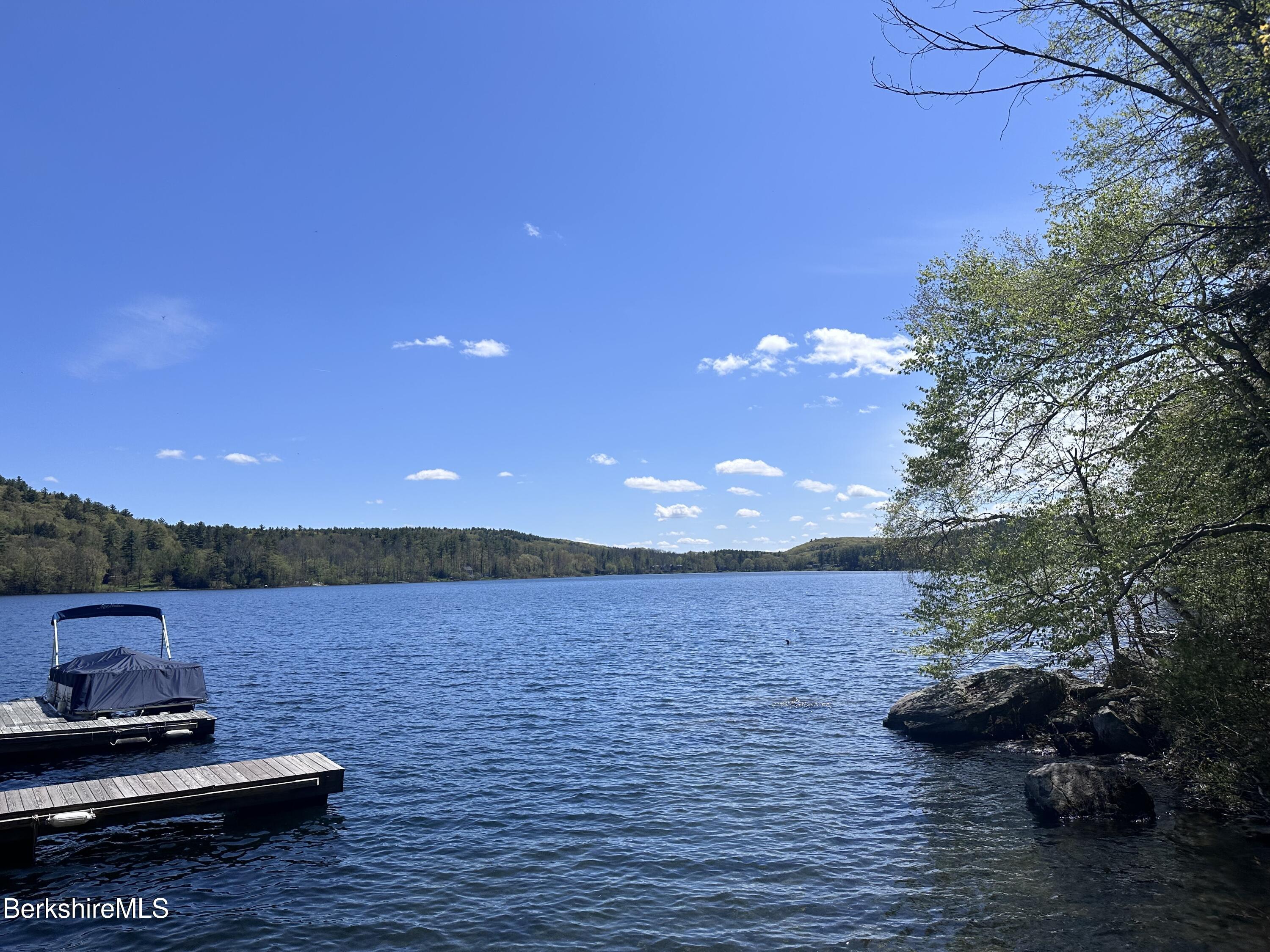 289 Antelope Dr, Lee, Massachusetts image 3