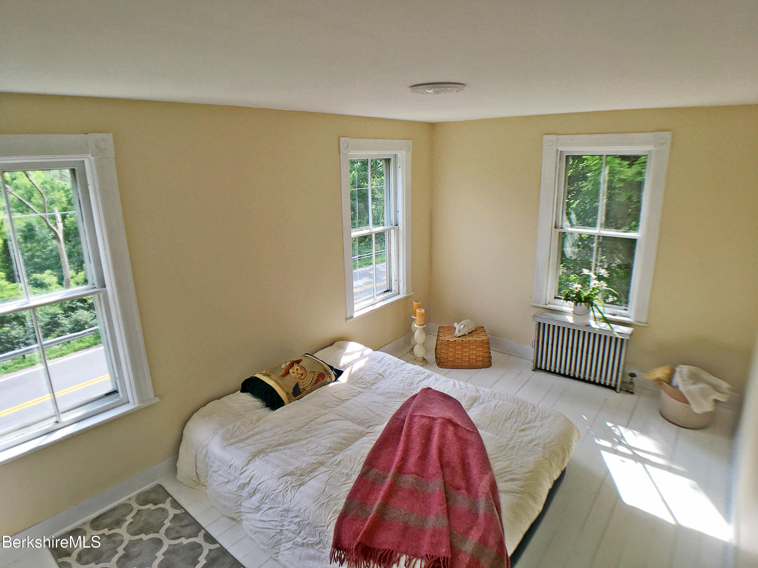 1729 Massachusetts Ave, North Adams, Massachusetts image 10